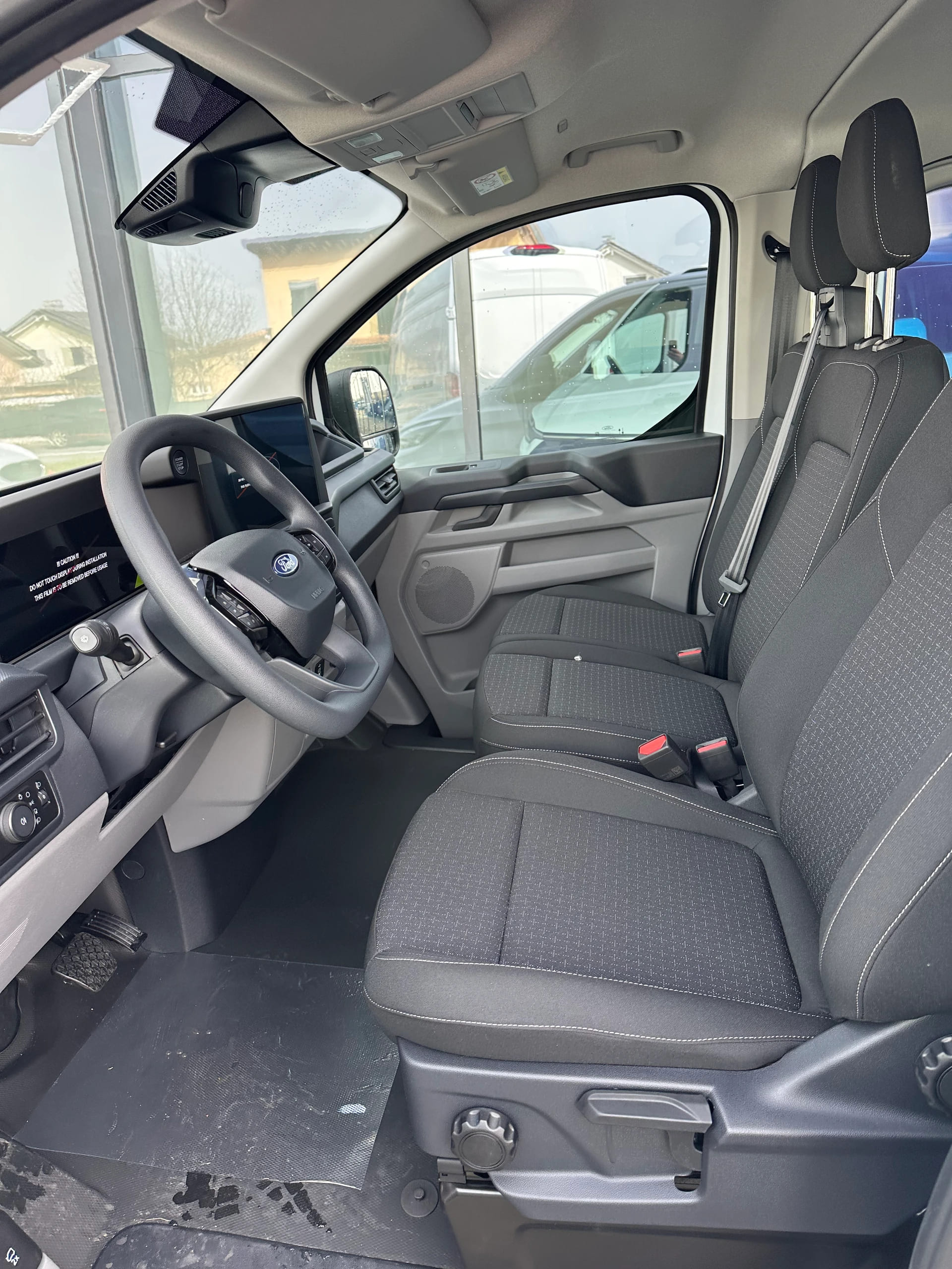 FORD Transit Custom Van 320 L1 2.0 Trend/136CV/Aut.-image-9