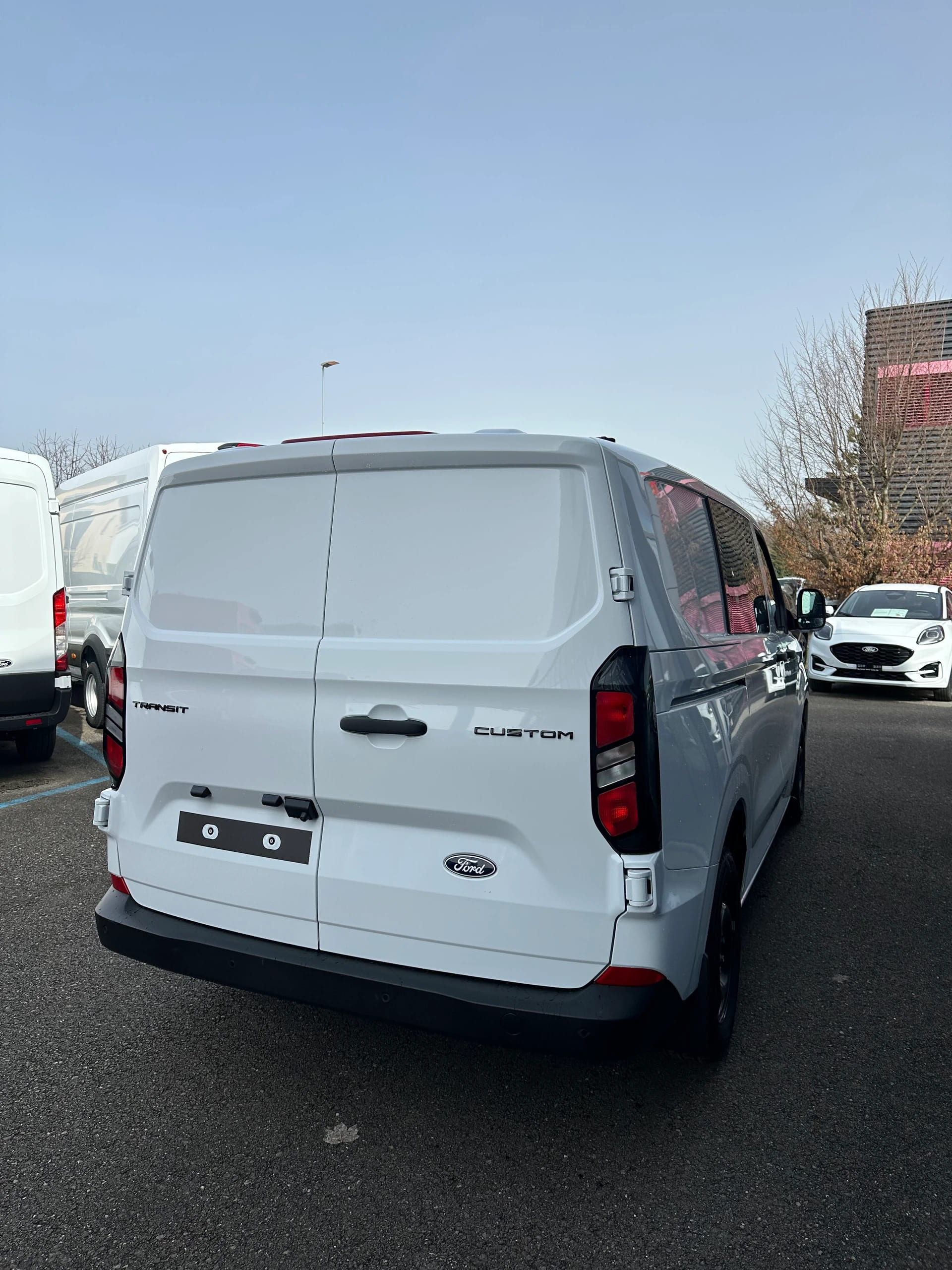 FORD Transit Custom Van 320 L1 2.0 Trend/136CV/Aut.-image-6