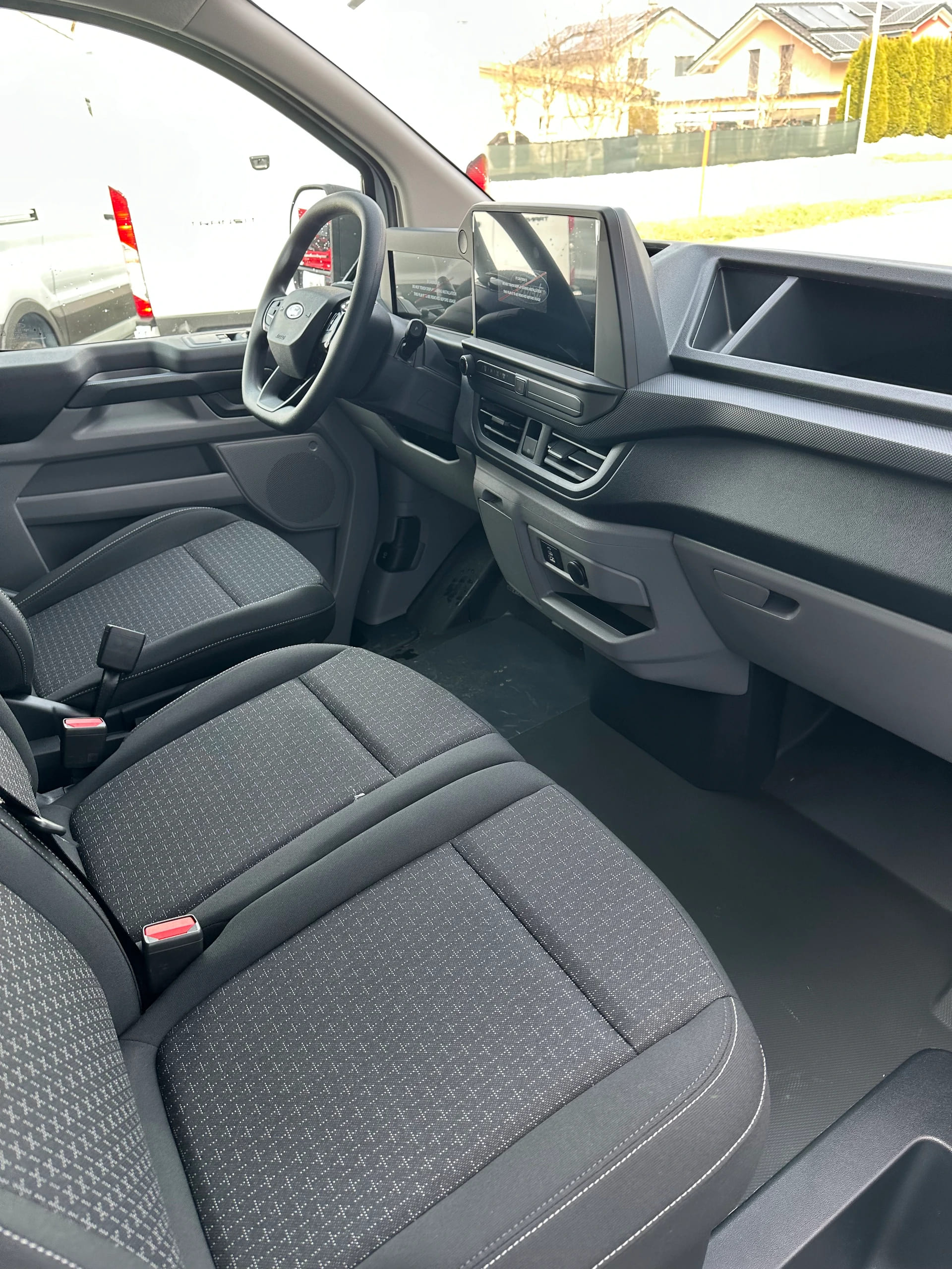 FORD Transit Custom Van 320 L1 2.0 Trend/136CV/Aut.-image-11