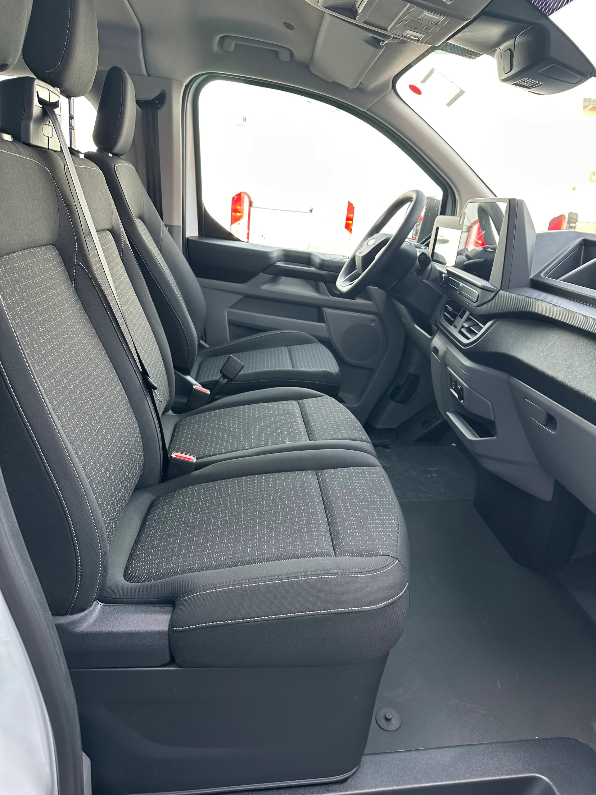 FORD Transit Custom Van 320 L1 2.0 Trend/136CV/Aut.-image-12