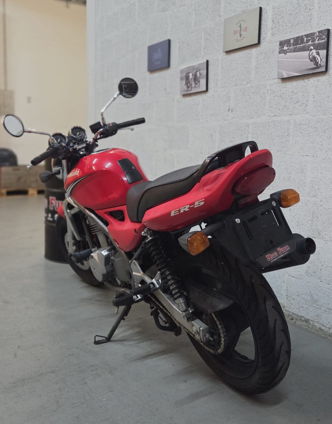 KAWASAKI ER-5-showroom-element-3