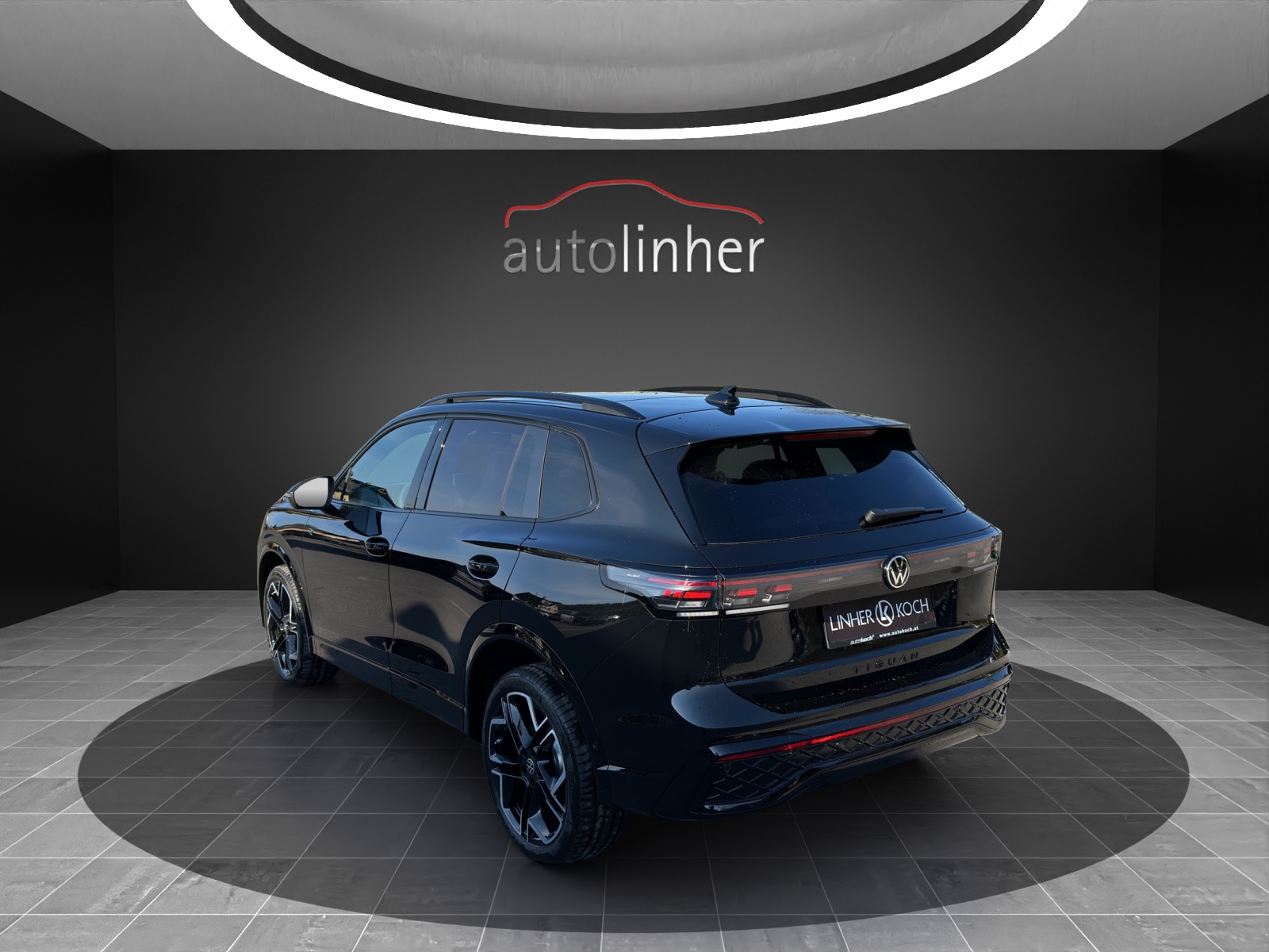 VW Tiguan 2.0 TDI SCR R-Line 4Motion DSG-image-2