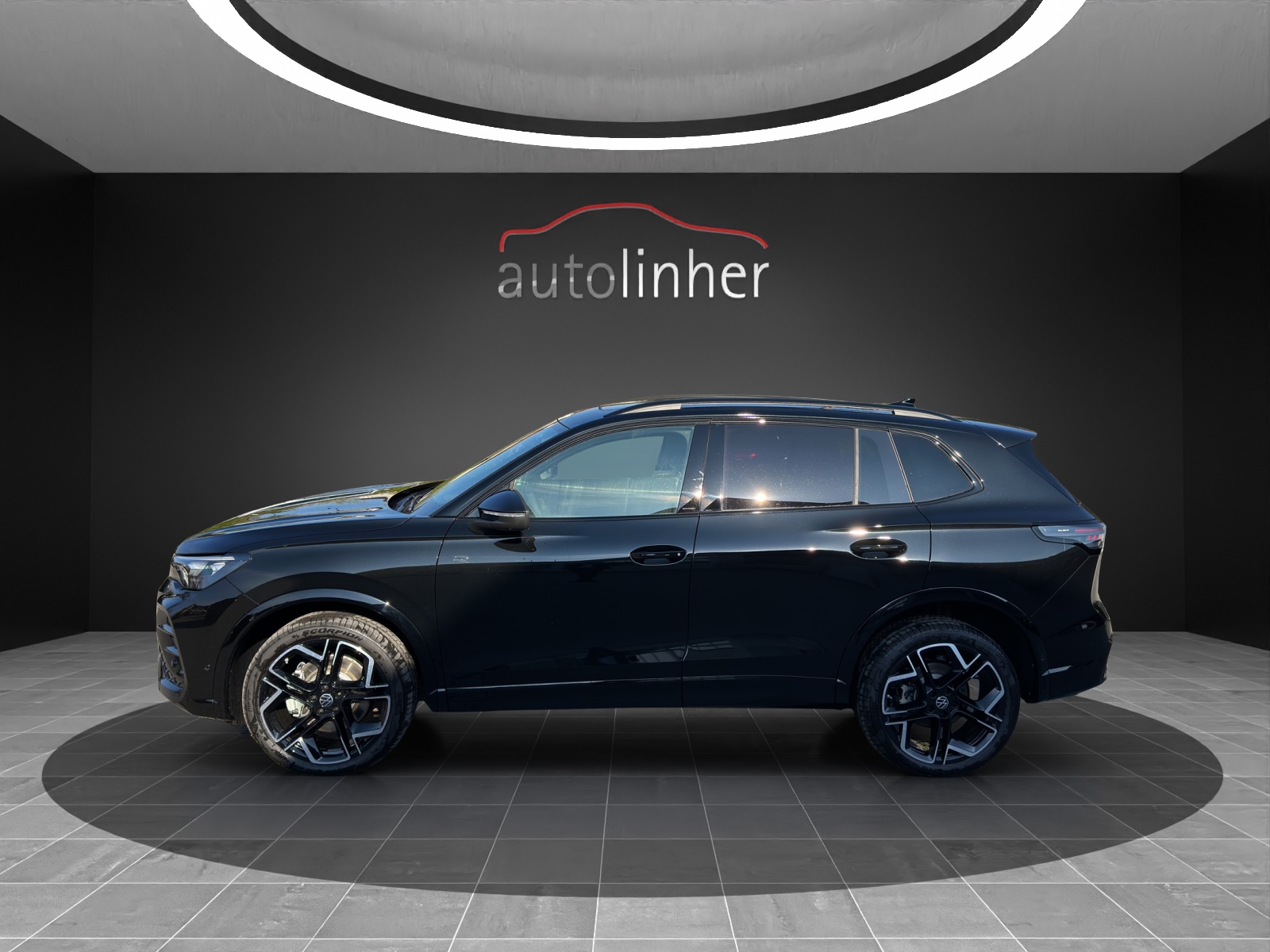 VW Tiguan 2.0 TDI SCR R-Line 4Motion DSG-image-1