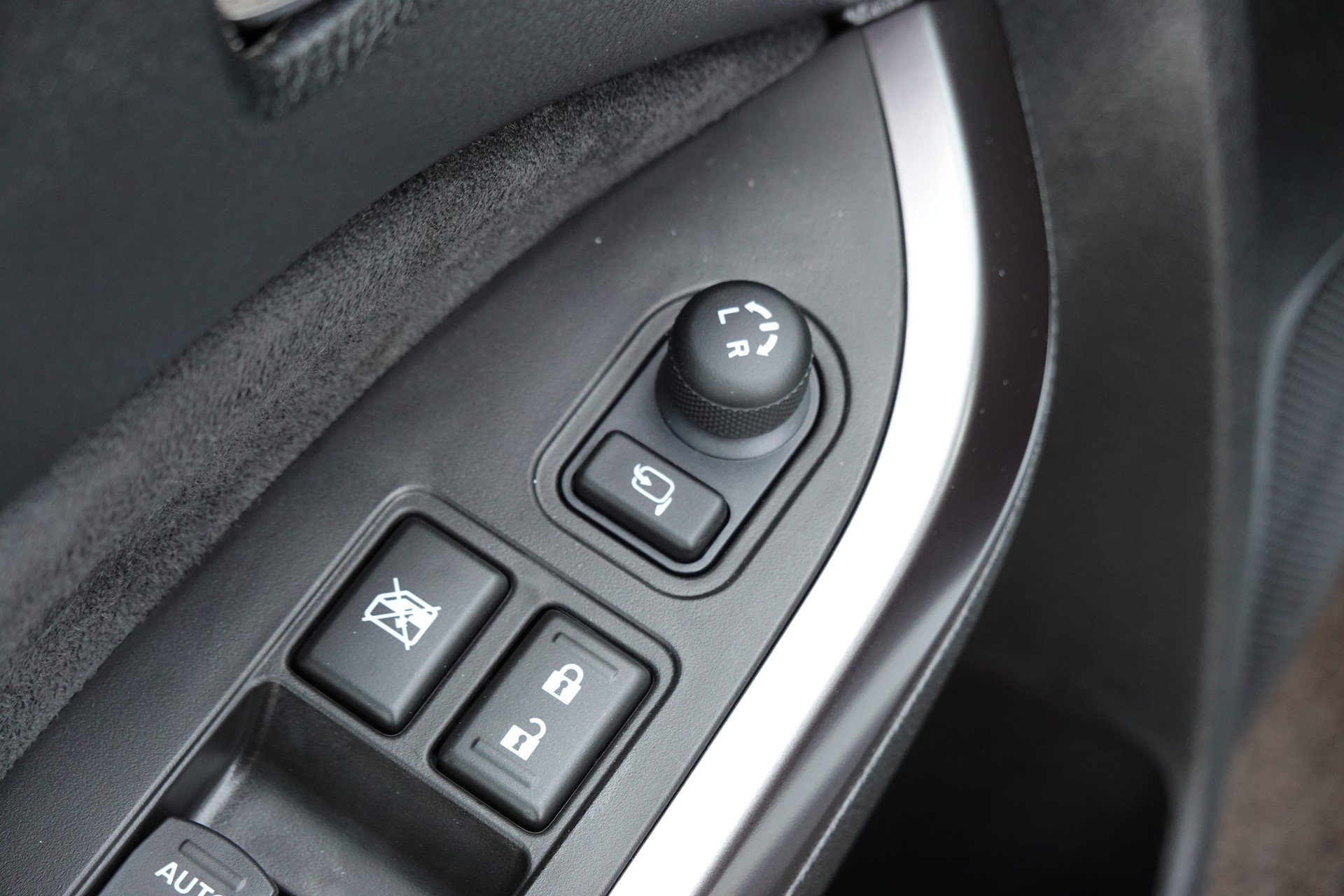 SUZUKI Vitara 1.5 Hybrid Compact Top 4x4 AGS-image-21