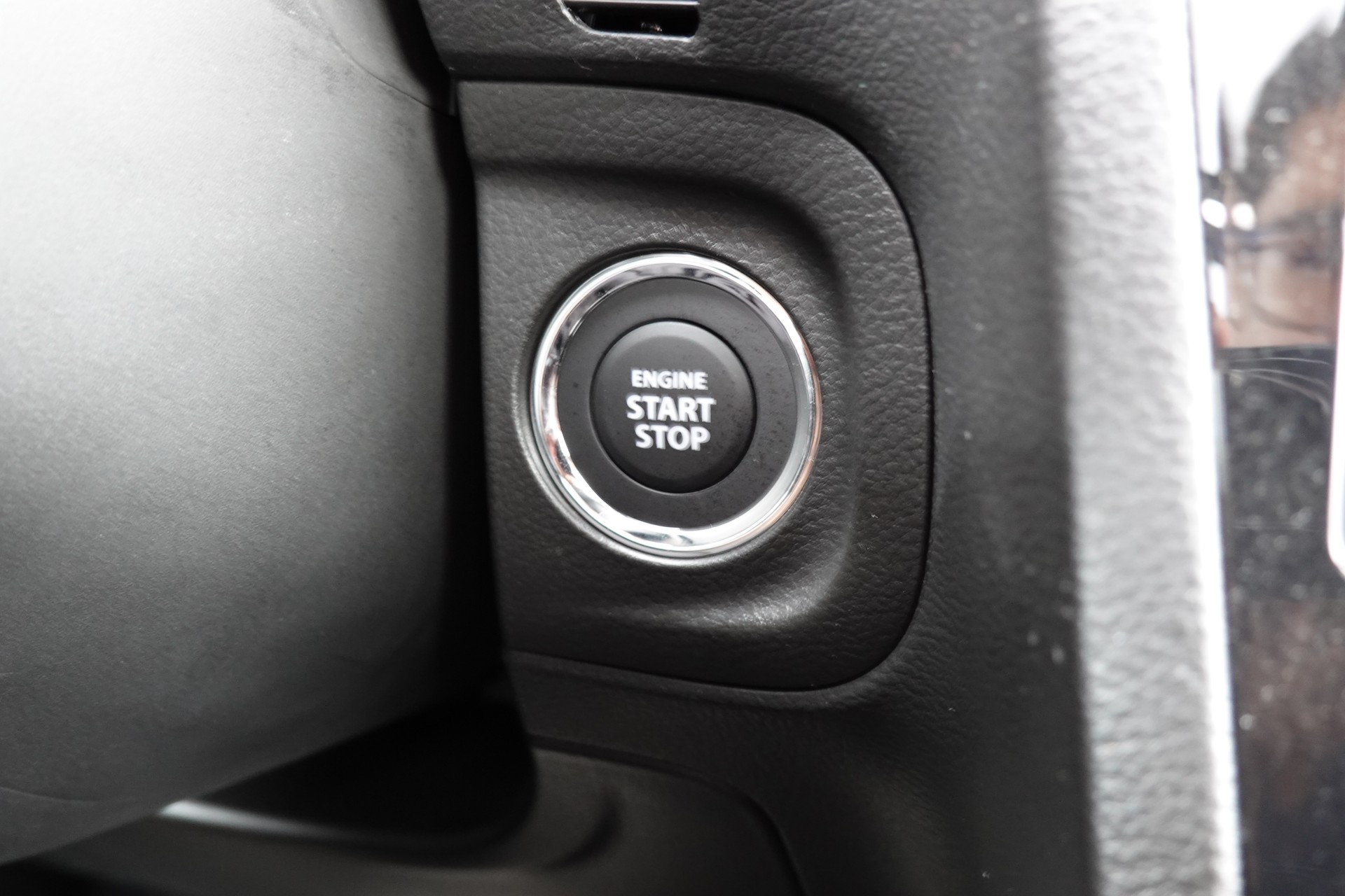 SUZUKI Vitara 1.5 Hybrid Compact Top 4x4 AGS-image-18