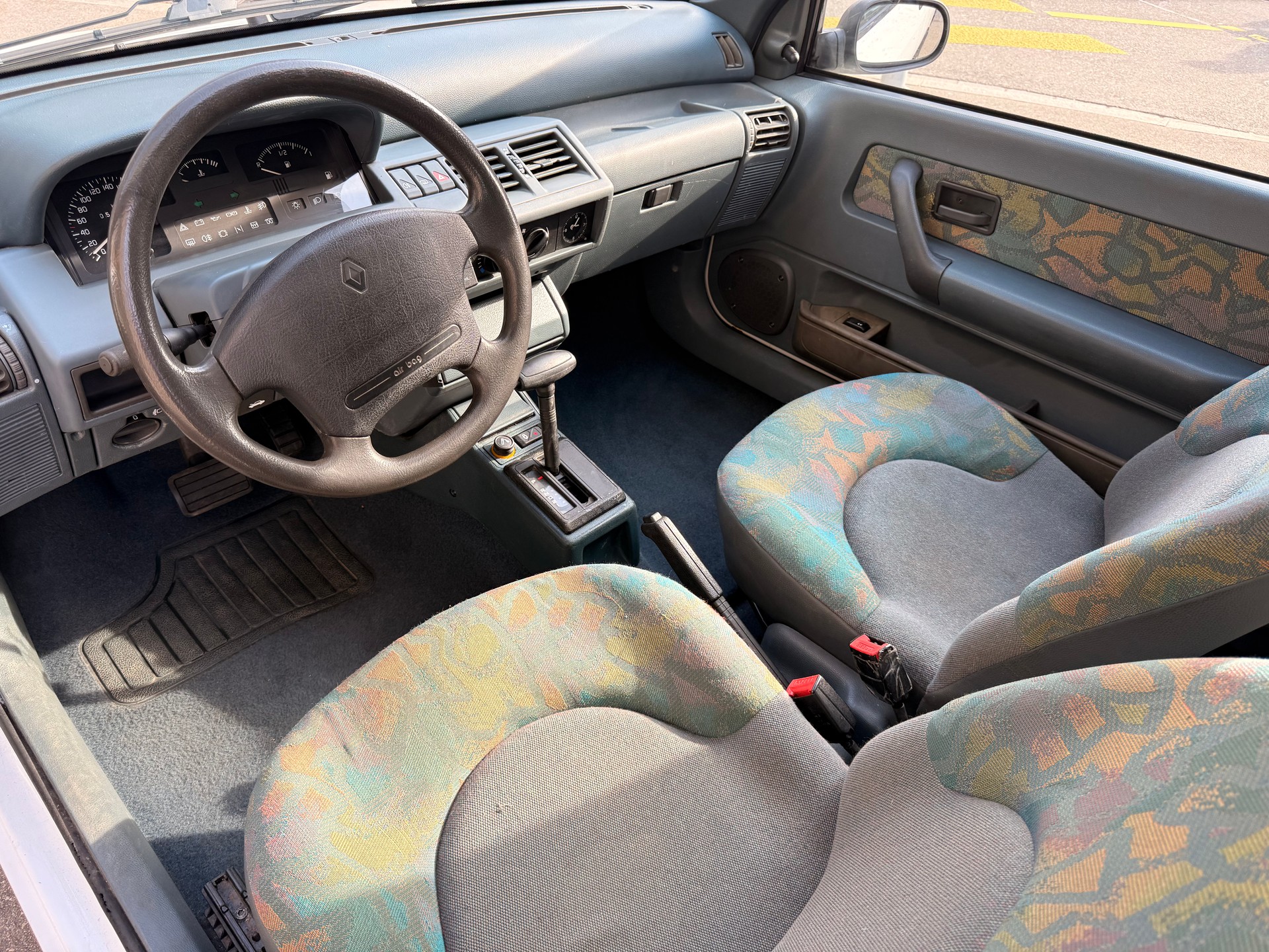 RENAULT 1.4-image-7