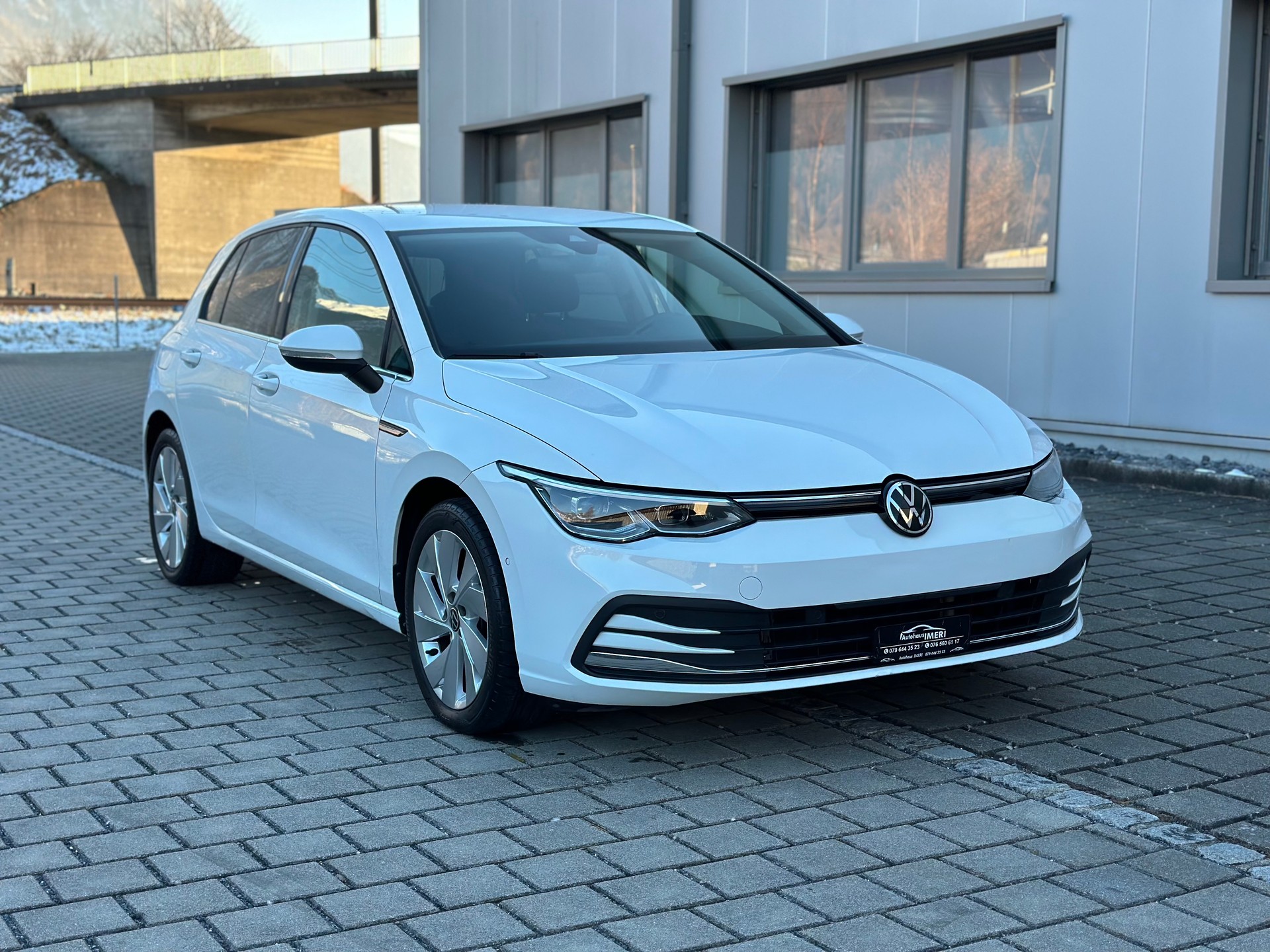 VW Golf 1.5 eTSI mHEV ACT Style DSG-image-3