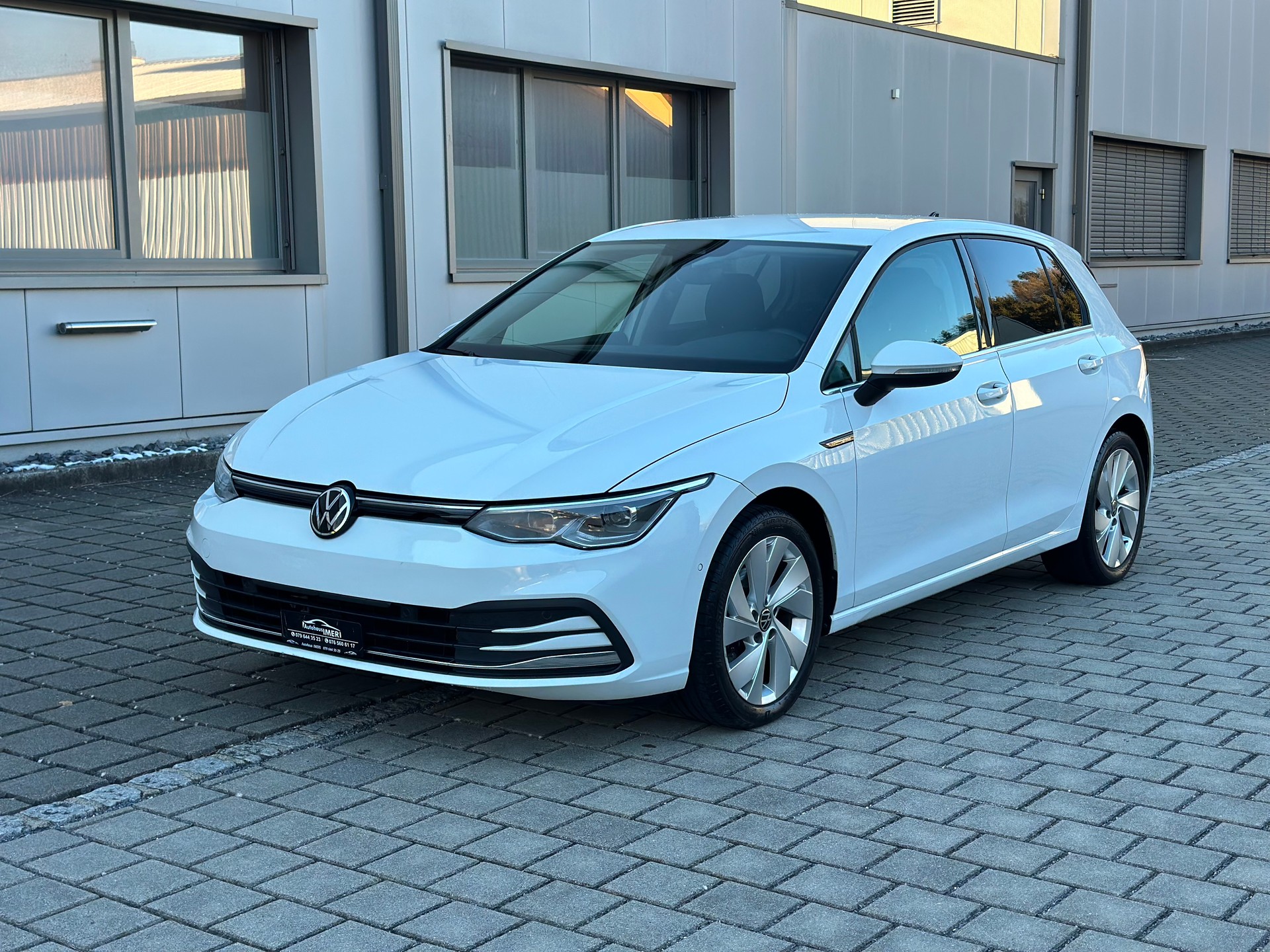 VW Golf 1.5 eTSI mHEV ACT Style DSG-image-1