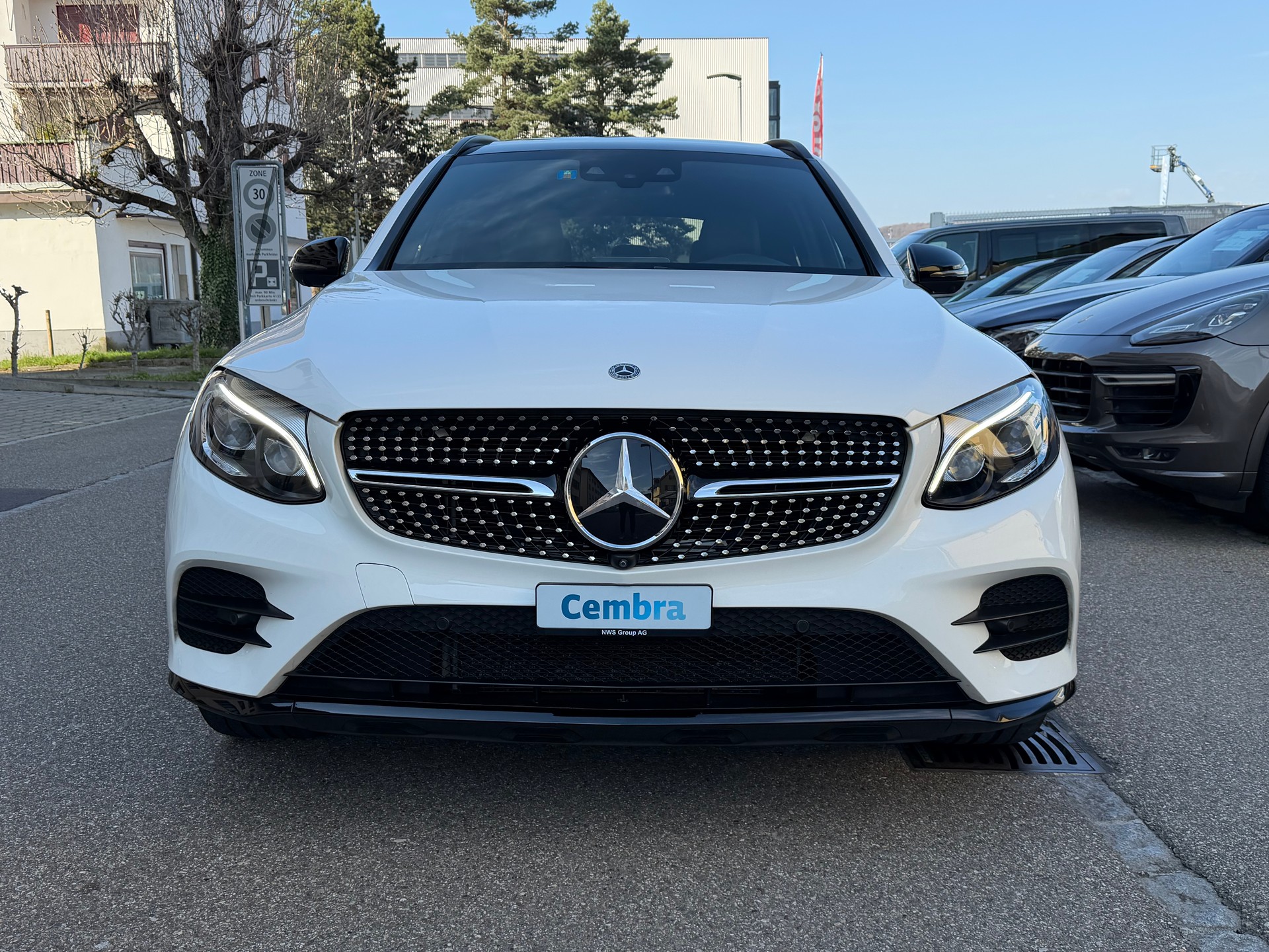 MERCEDES-BENZ GLC 350 d AMG Line 4Matic 9G-Tronic-showroom-element-1