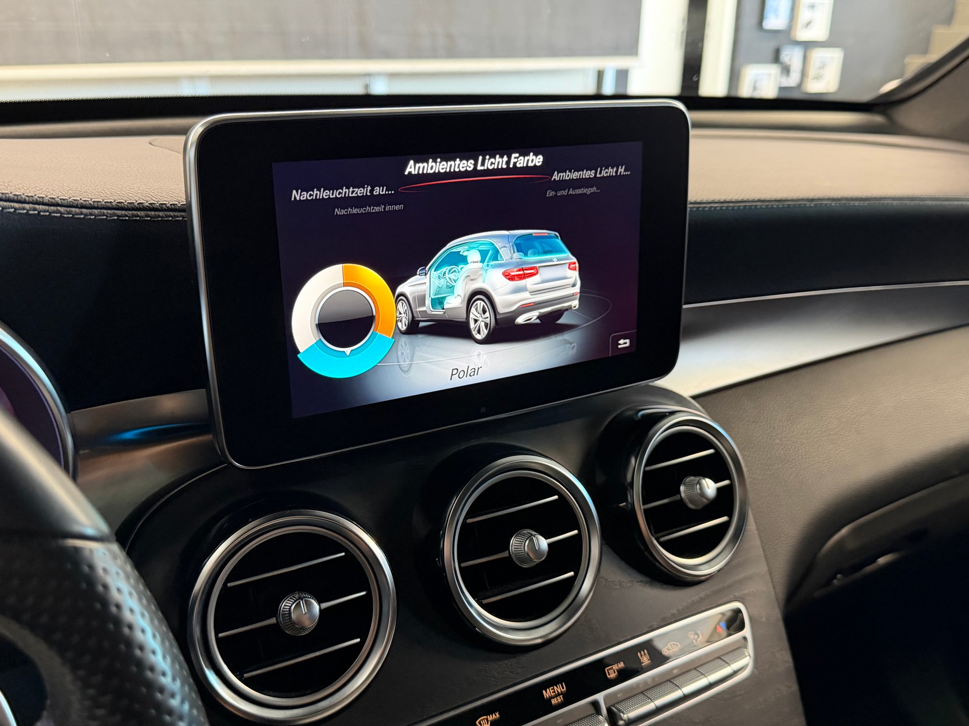 MERCEDES-BENZ GLC 350 d AMG Line 4Matic 9G-Tronic-image-21