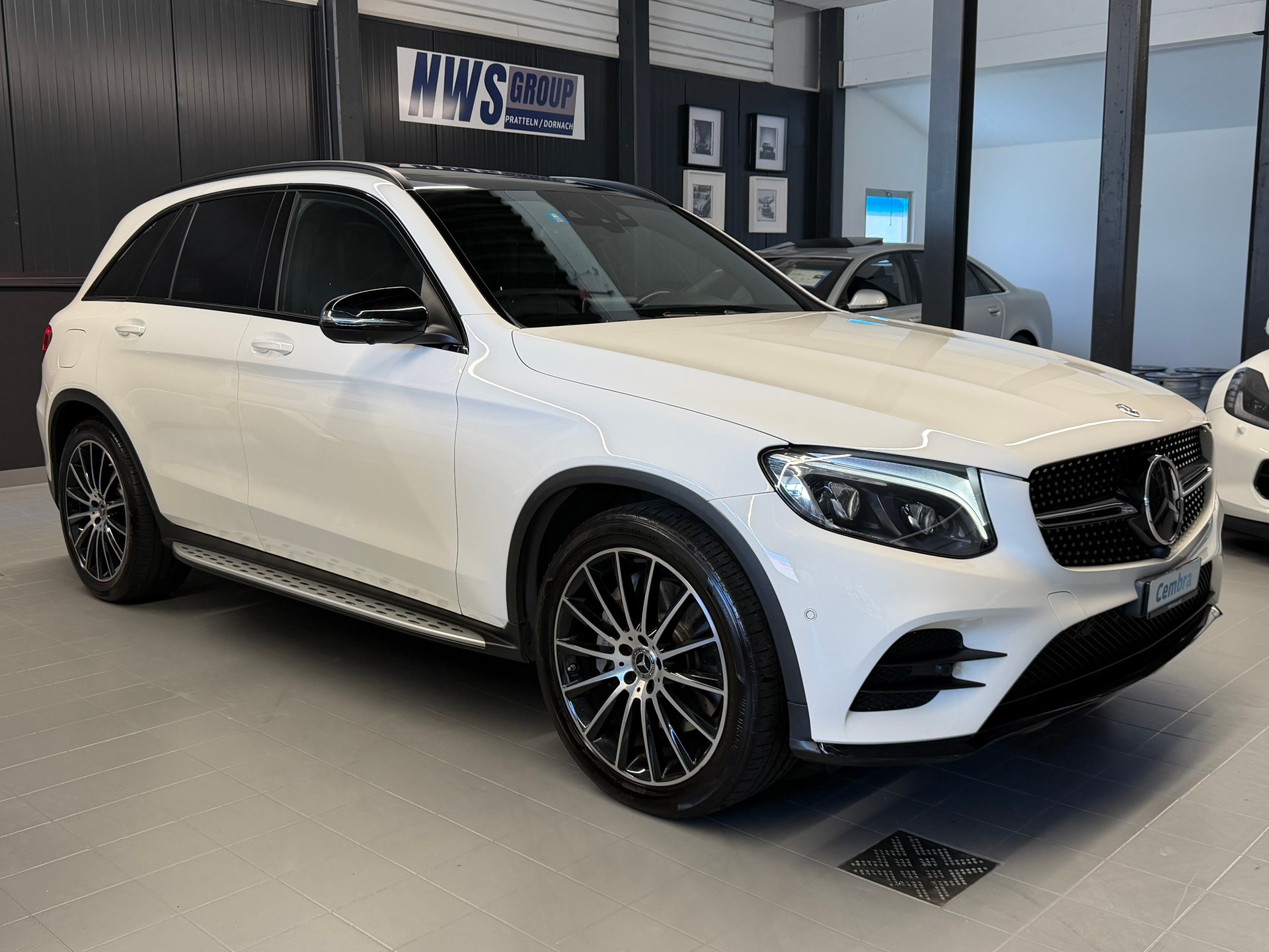 MERCEDES-BENZ GLC 350 d AMG Line 4Matic 9G-Tronic-showroom-element-1