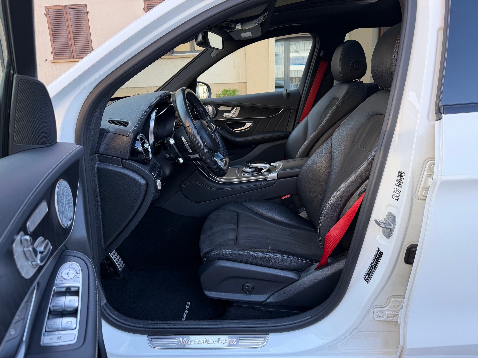 MERCEDES-BENZ GLC 350 d AMG Line 4Matic 9G-Tronic-image-8