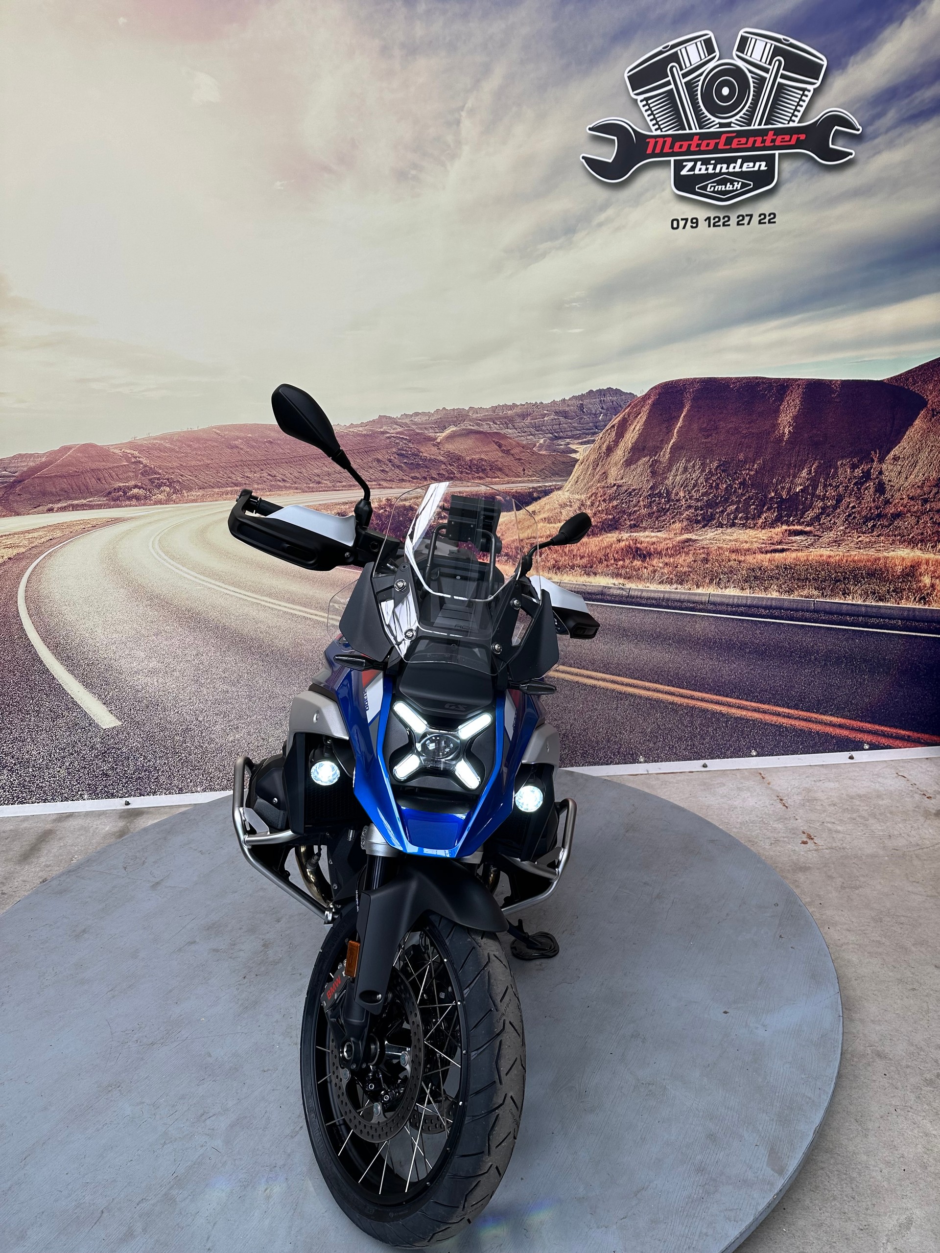BMW R 1300 GS Top Ausstattung-showroom-element-2