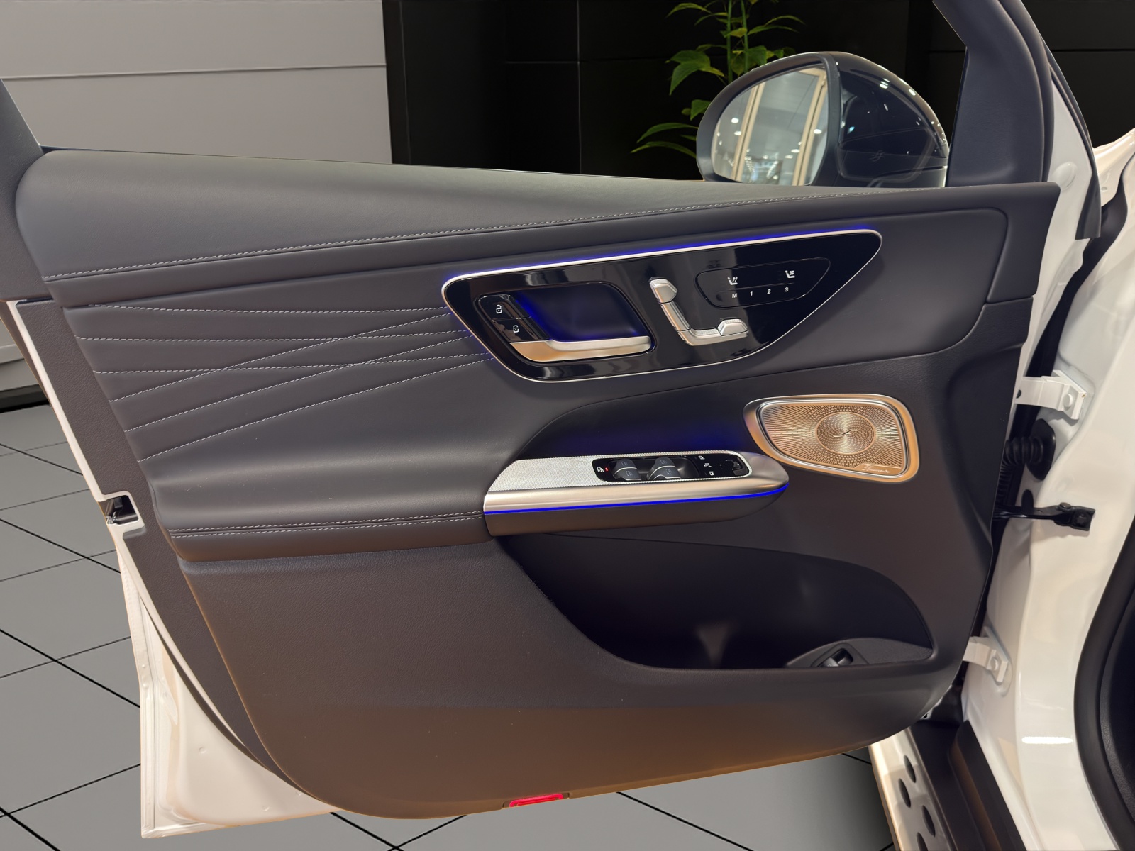 Image MERCEDES-BENZ GLC-300 GLC 300 e 4Matic EQ Star 9G-Tronic