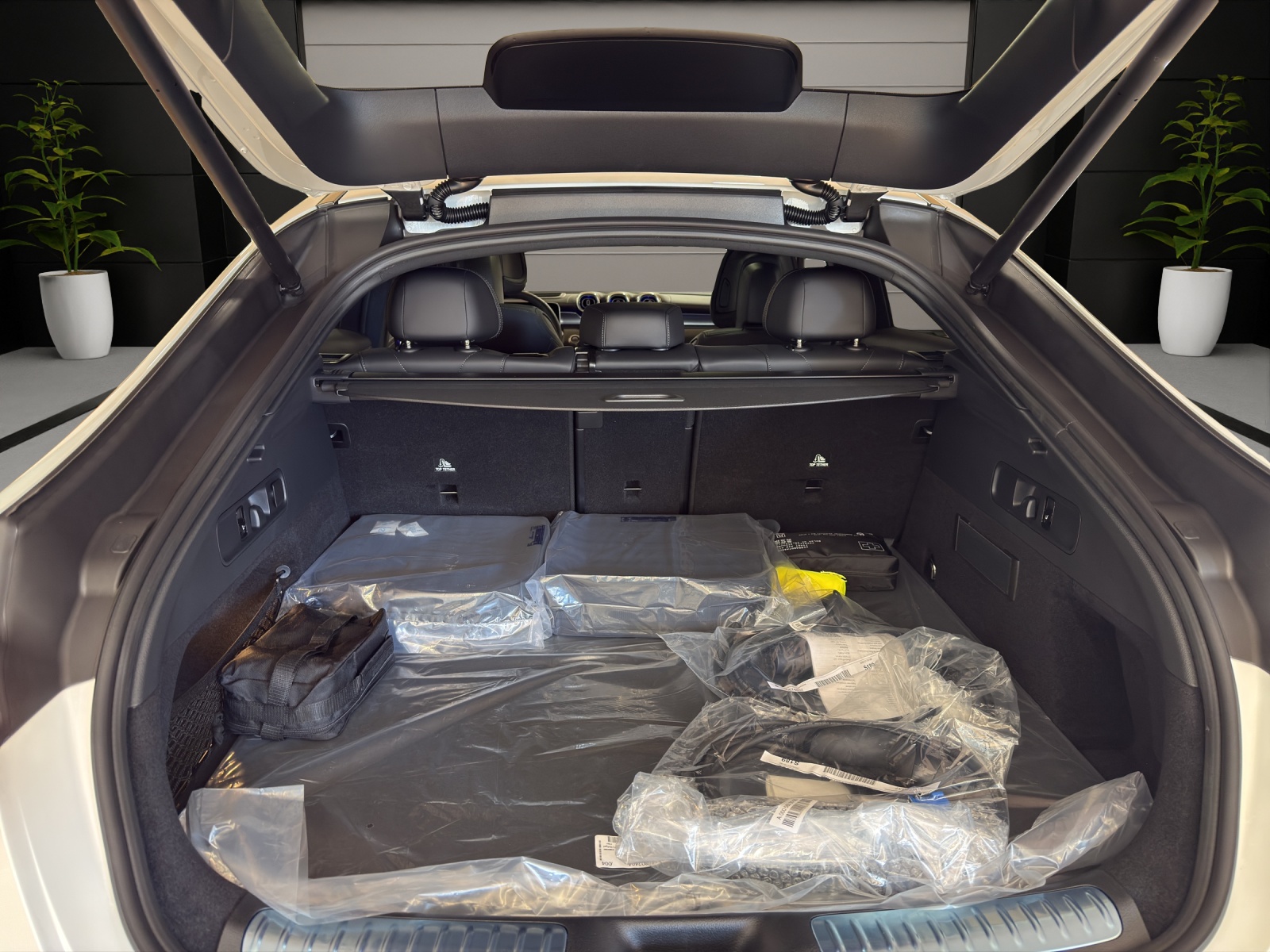 Image MERCEDES-BENZ GLC-300 GLC 300 e 4Matic EQ Star 9G-Tronic