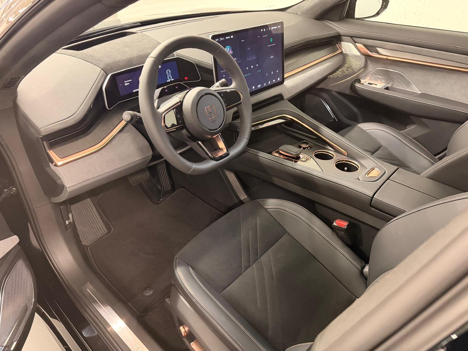 ZEEKR 001 Performance AWD / 1.49% Leasing!-showroom-element-3