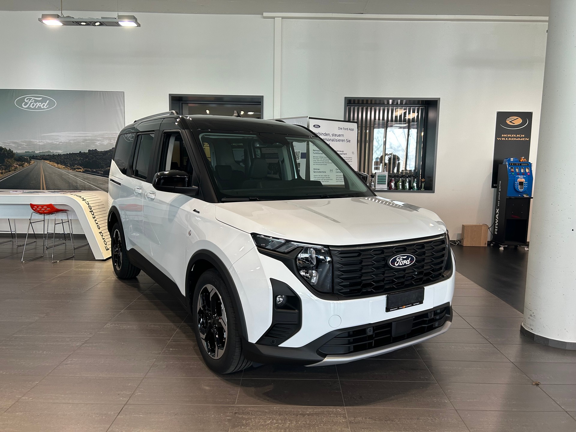 FORD Tourneo Courier 1.0 EcoBoost Active Automat-image-0