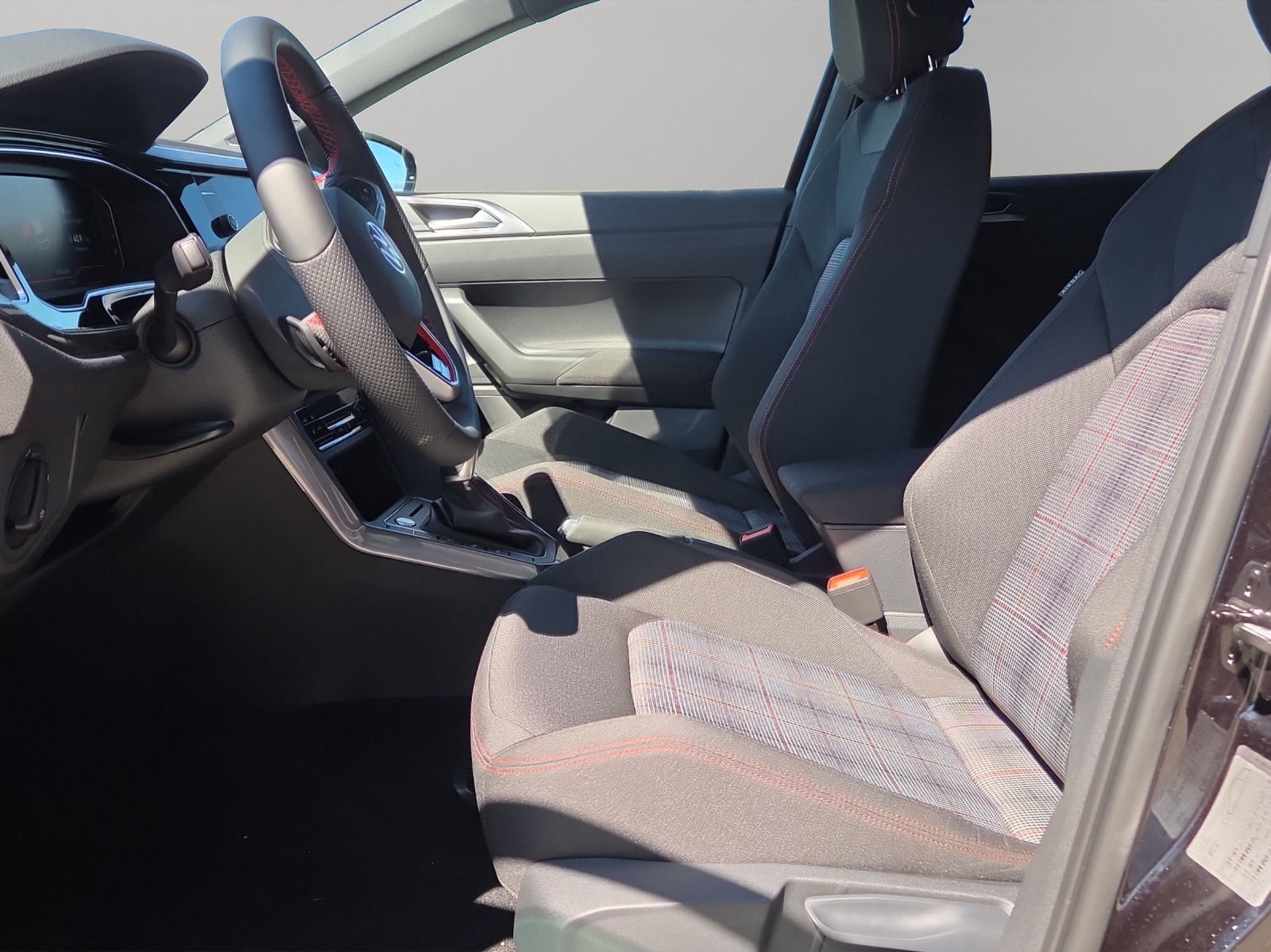 VW Polo 2.0 TSI GTI DSG-image-5