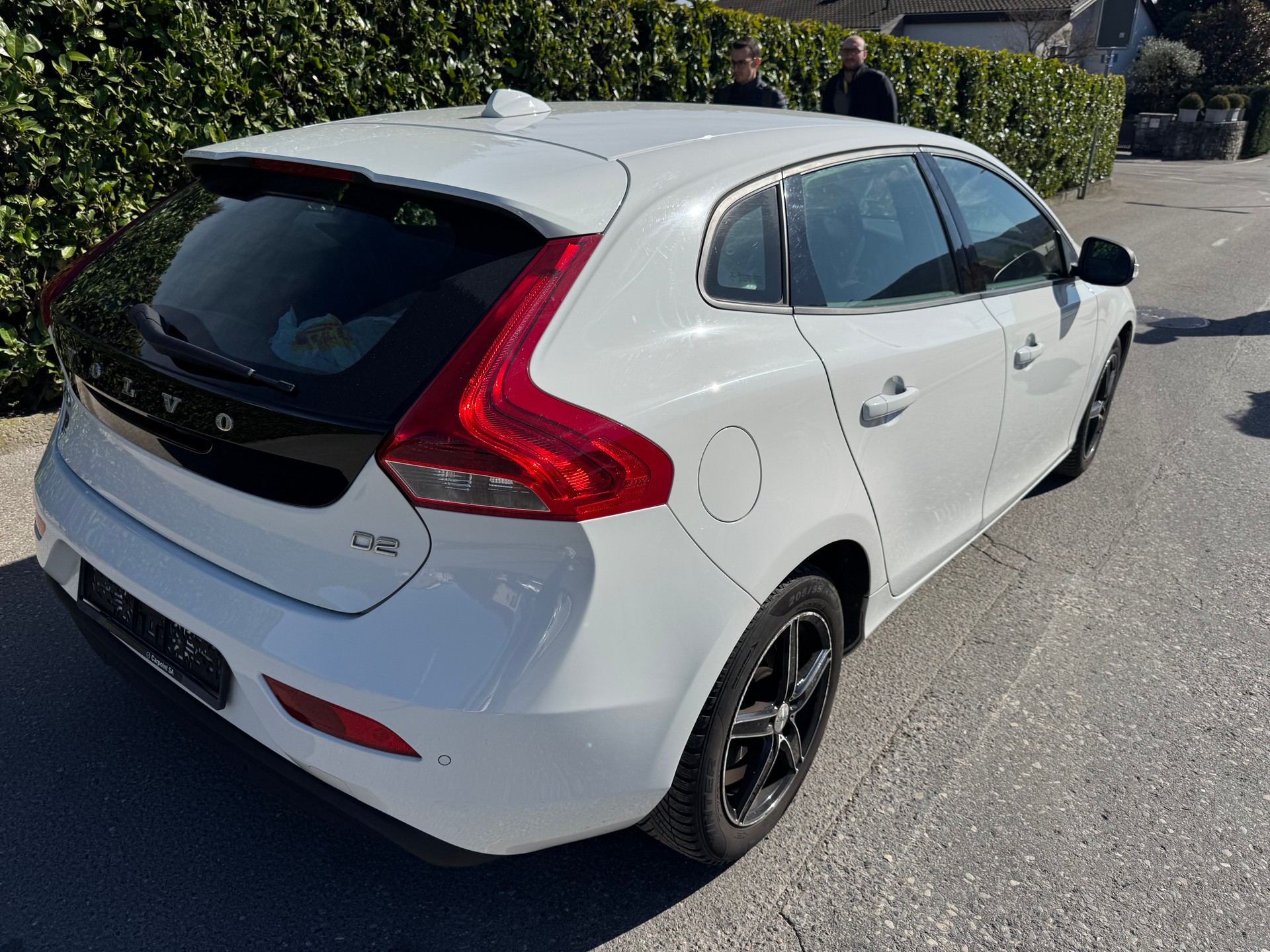 VOLVO V40 D2 Momentum-image-3