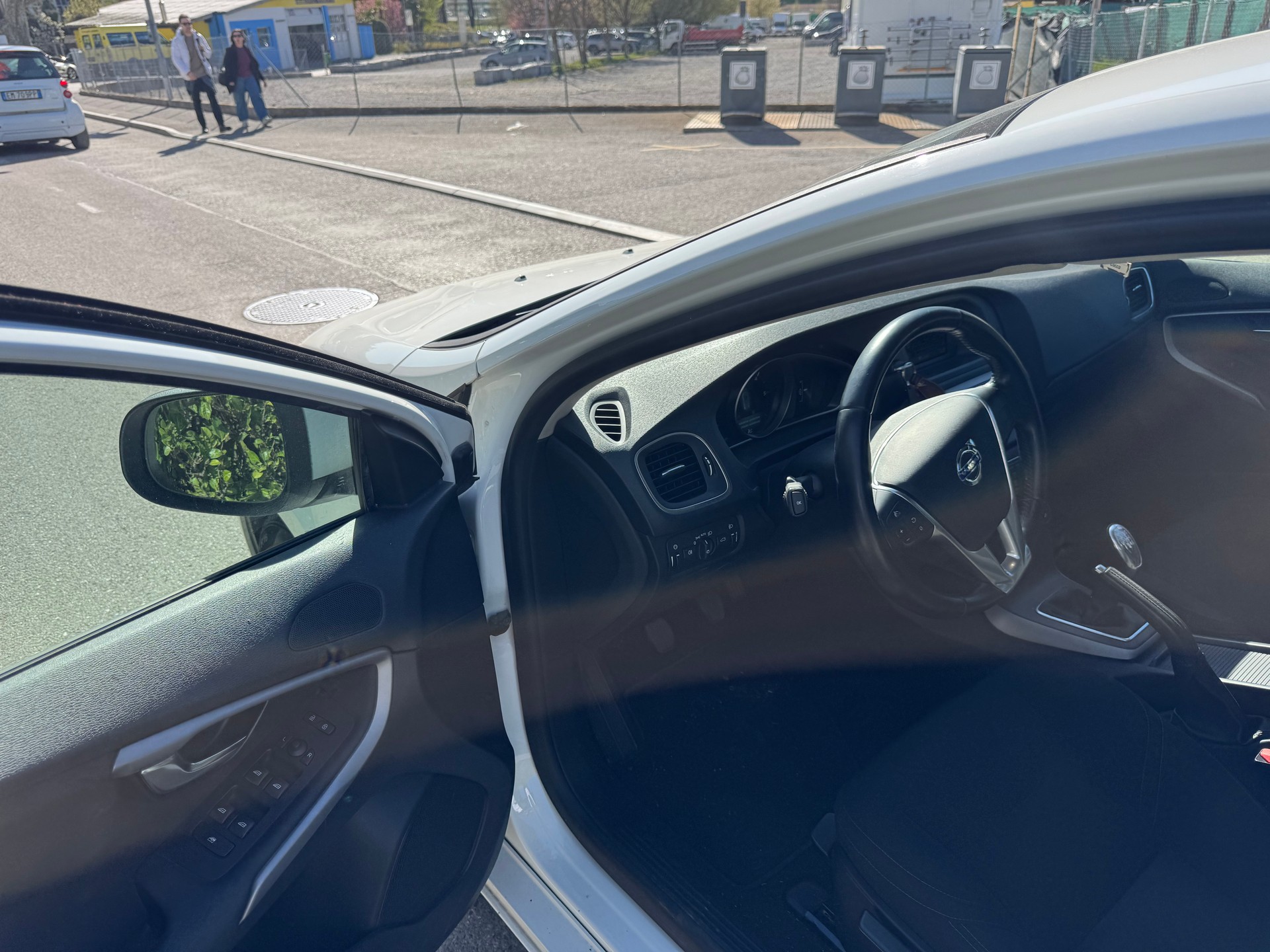 VOLVO V40 D2 Momentum-image-6