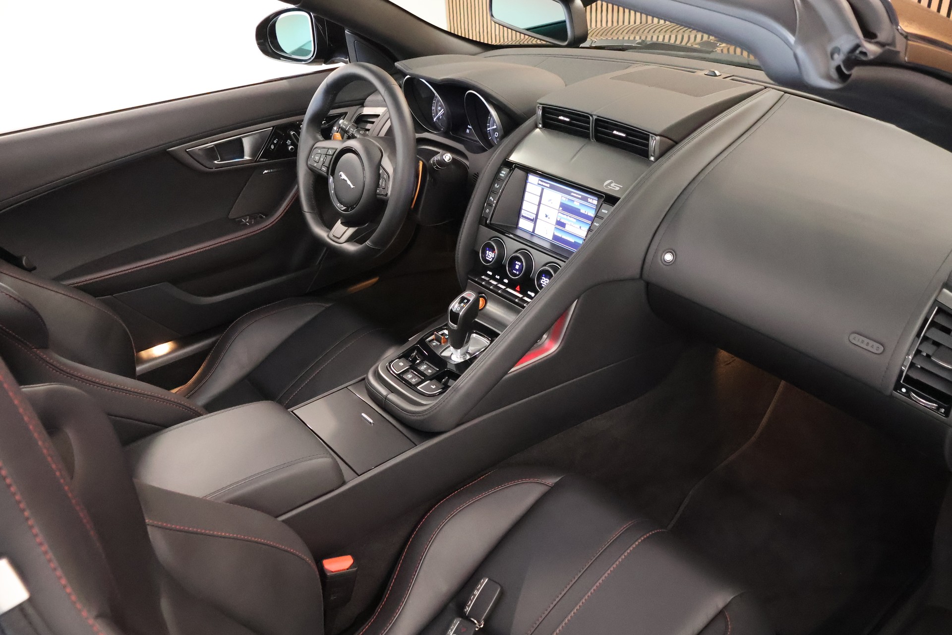 JAGUAR F-Type Convertible S 5.0 V8 S/C-image-16