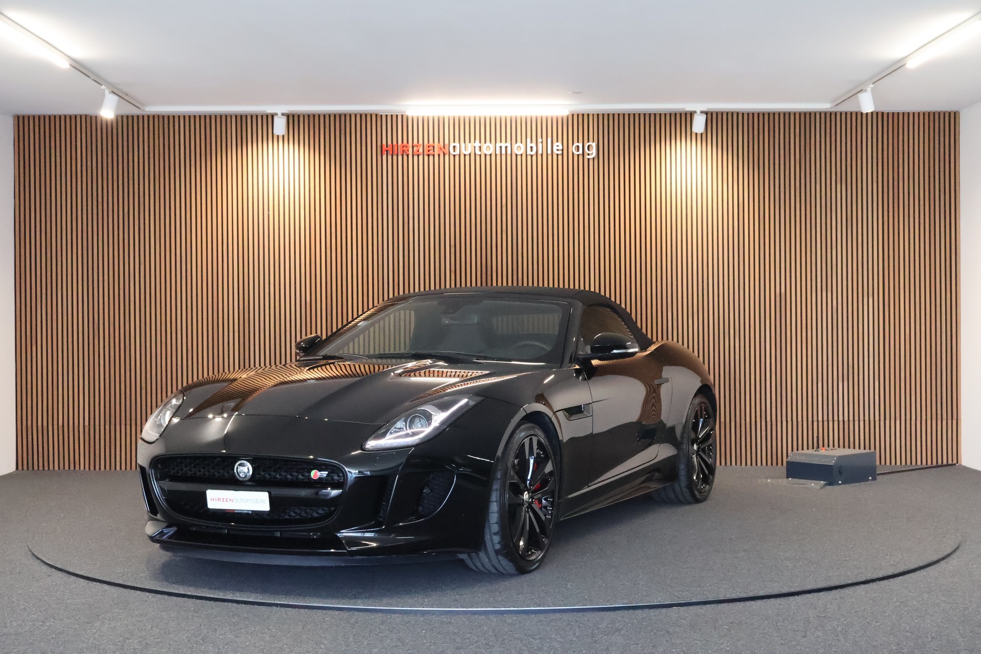 JAGUAR F-Type Convertible S 5.0 V8 S/C-image-1