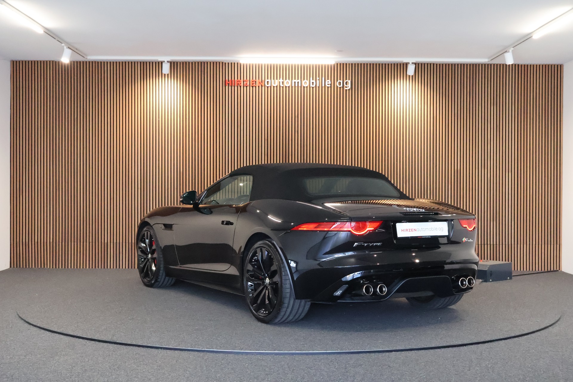 JAGUAR F-Type Convertible S 5.0 V8 S/C-image-5
