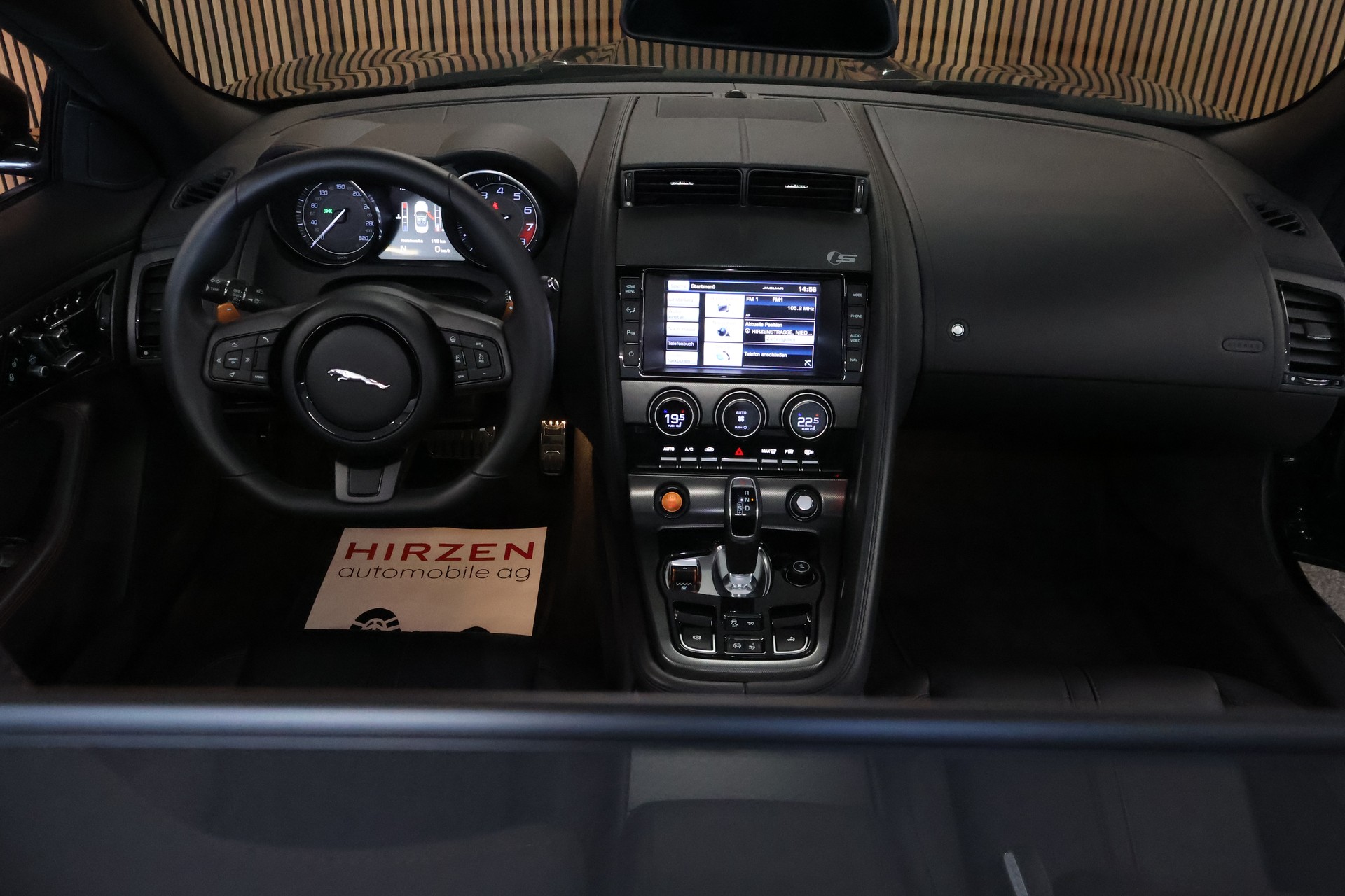 JAGUAR F-Type Convertible S 5.0 V8 S/C-image-18