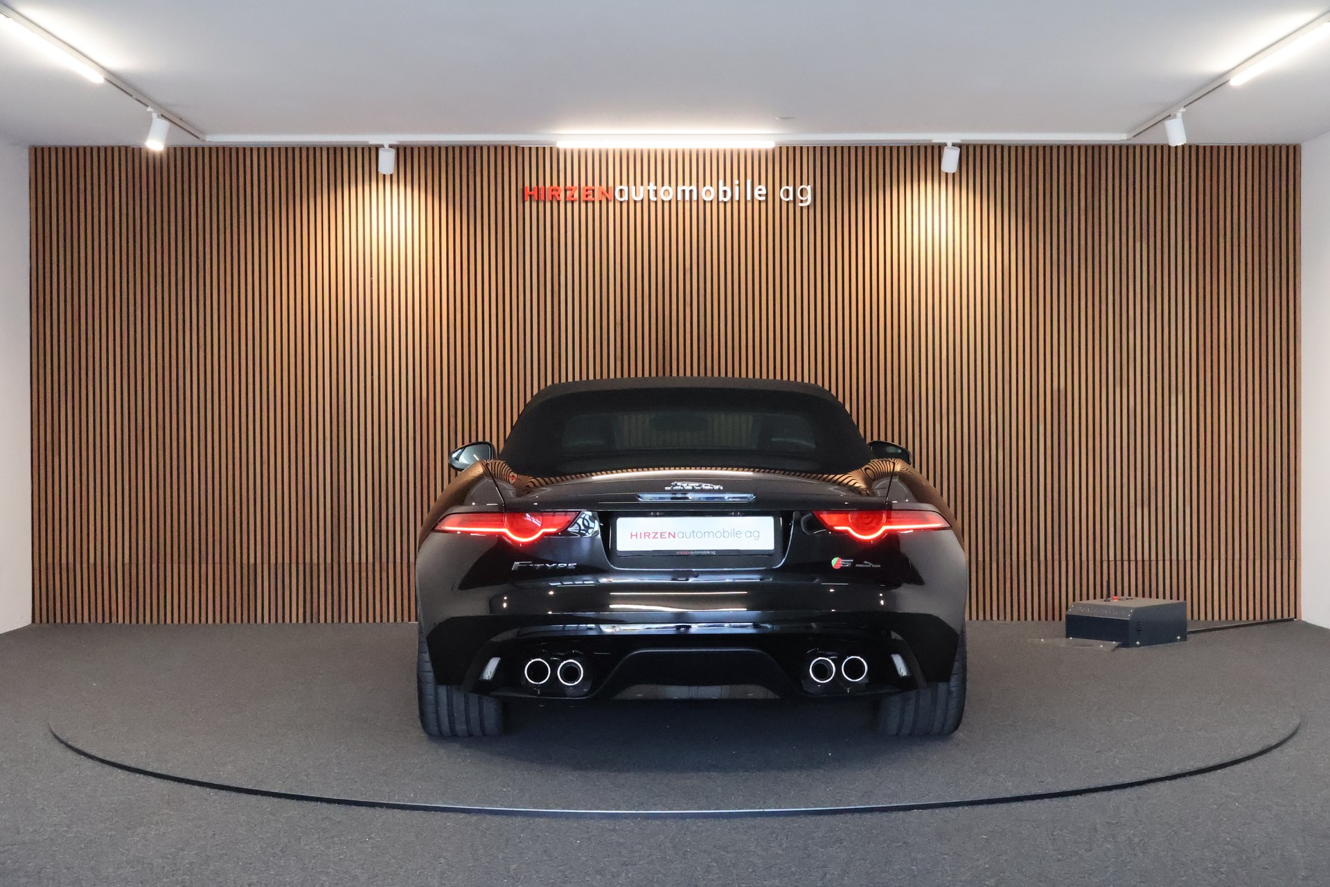 JAGUAR F-Type Convertible S 5.0 V8 S/C-image-7