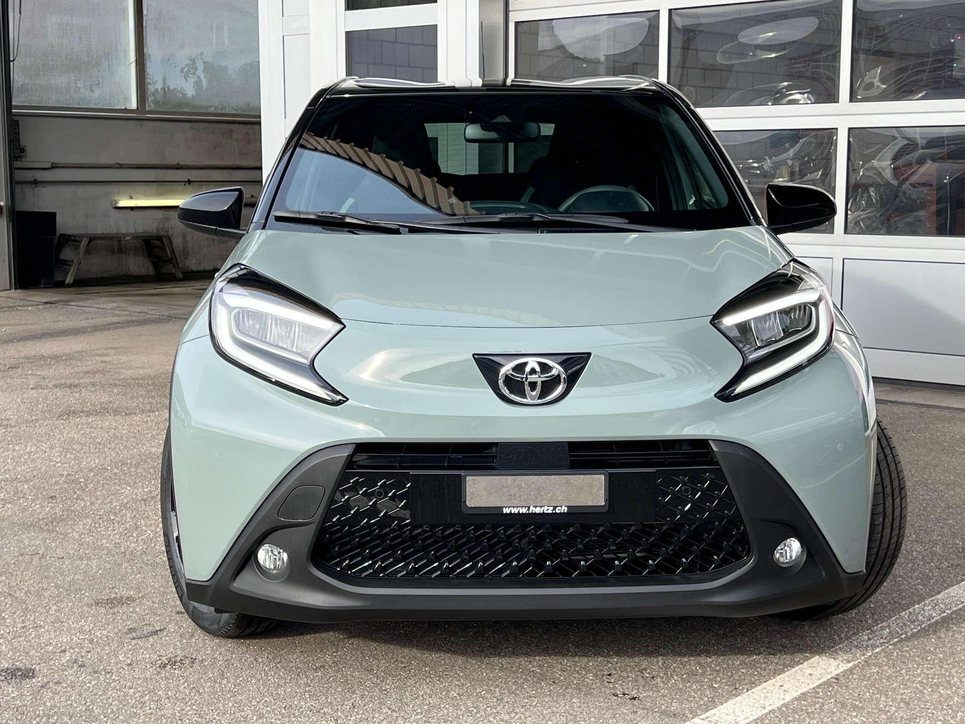 TOYOTA Aygo X 1.0 VVT-i Trend-showroom-element-1