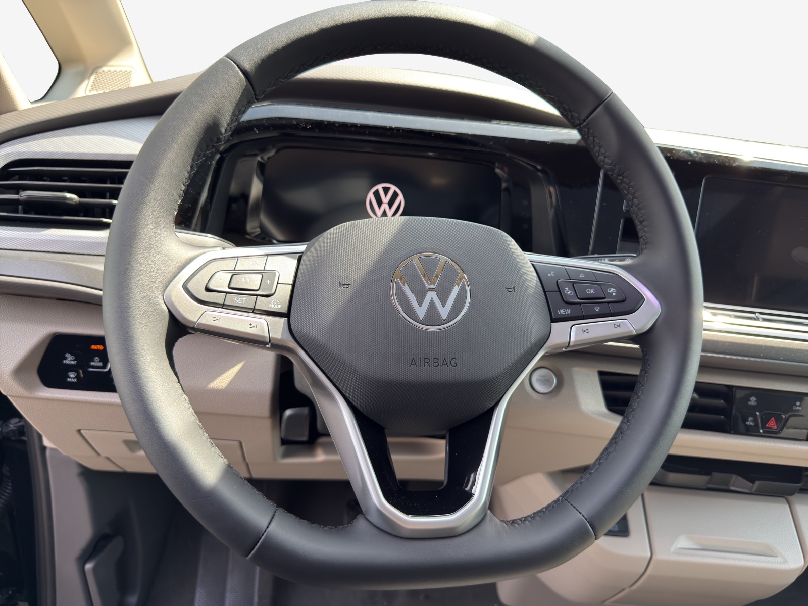 VW Multivan 2.0 TDI Liberty DSG-image-9