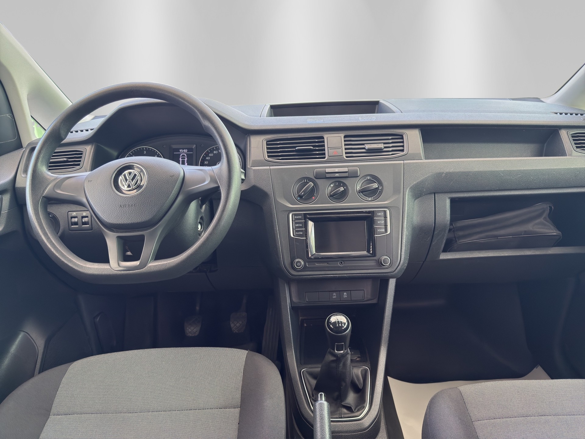 VW Caddy 2.0TDI 4Motion BlueMotion Technology-image-8
