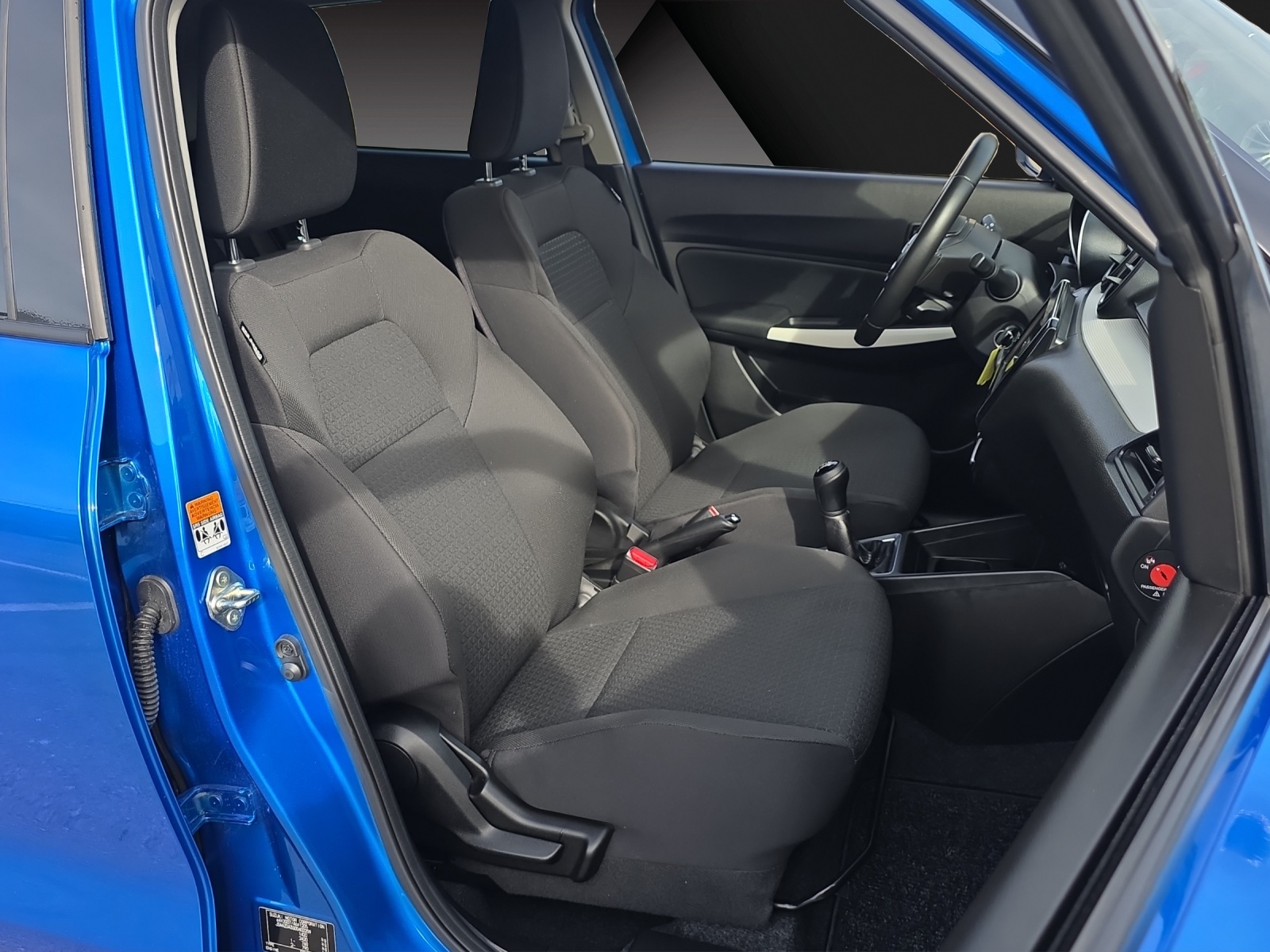 SUZUKI Swift 1.2i Compacti Allgrip 4x4 Hybrid-image-16