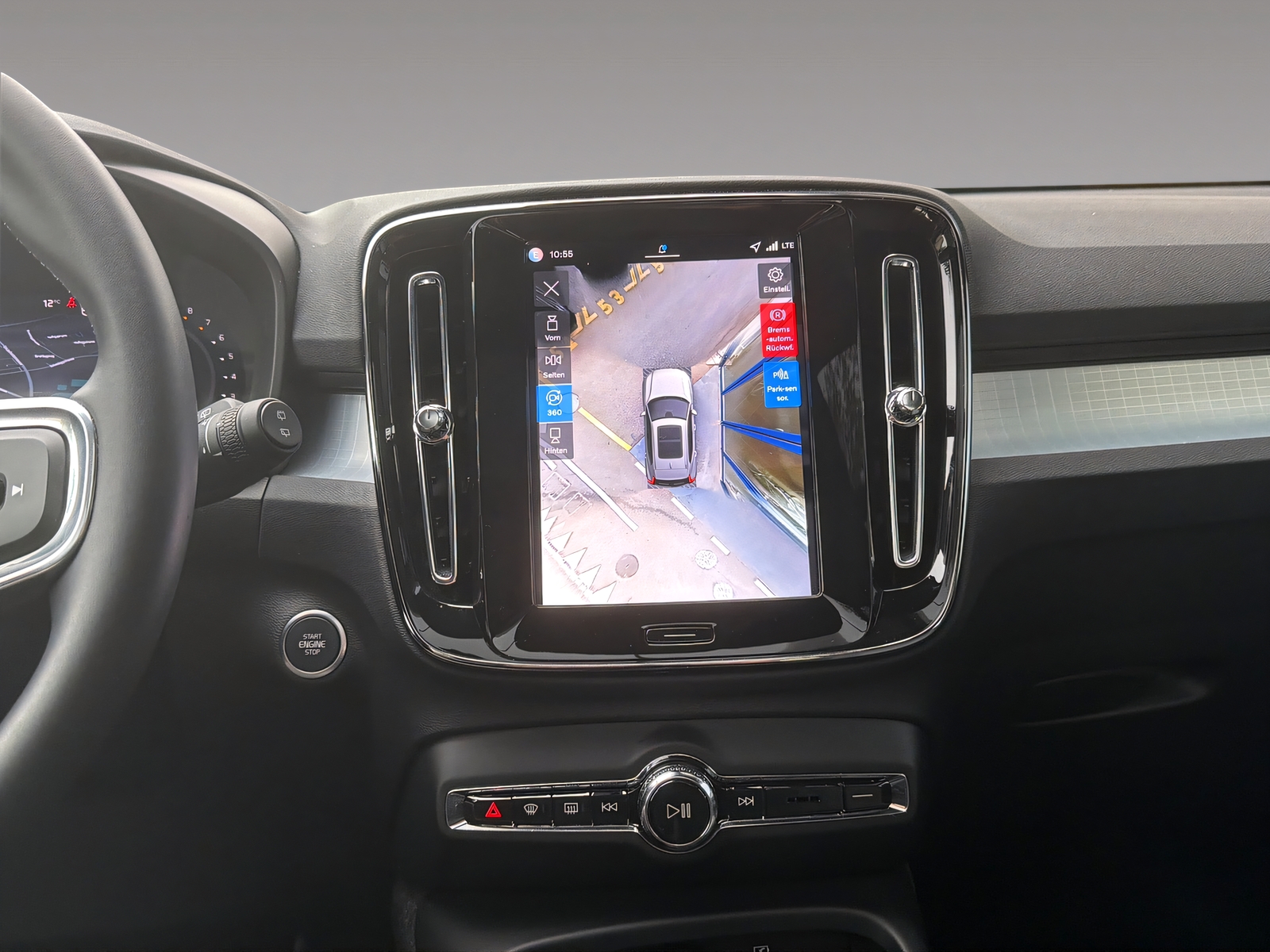 VOLVO XC40 B3 Benzin Mild Hybrid Plus Dark DCT-image-19