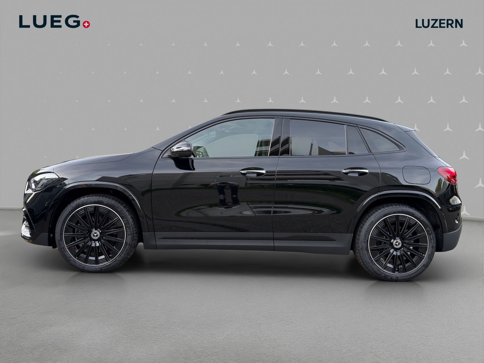 MERCEDES-BENZ GLA 200 Night Star 7G-DCT-image-1