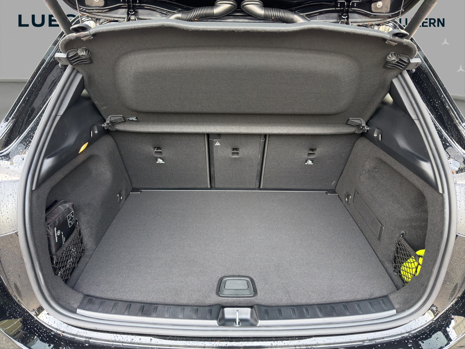 MERCEDES-BENZ GLA 200 Night Star 7G-DCT-image-14