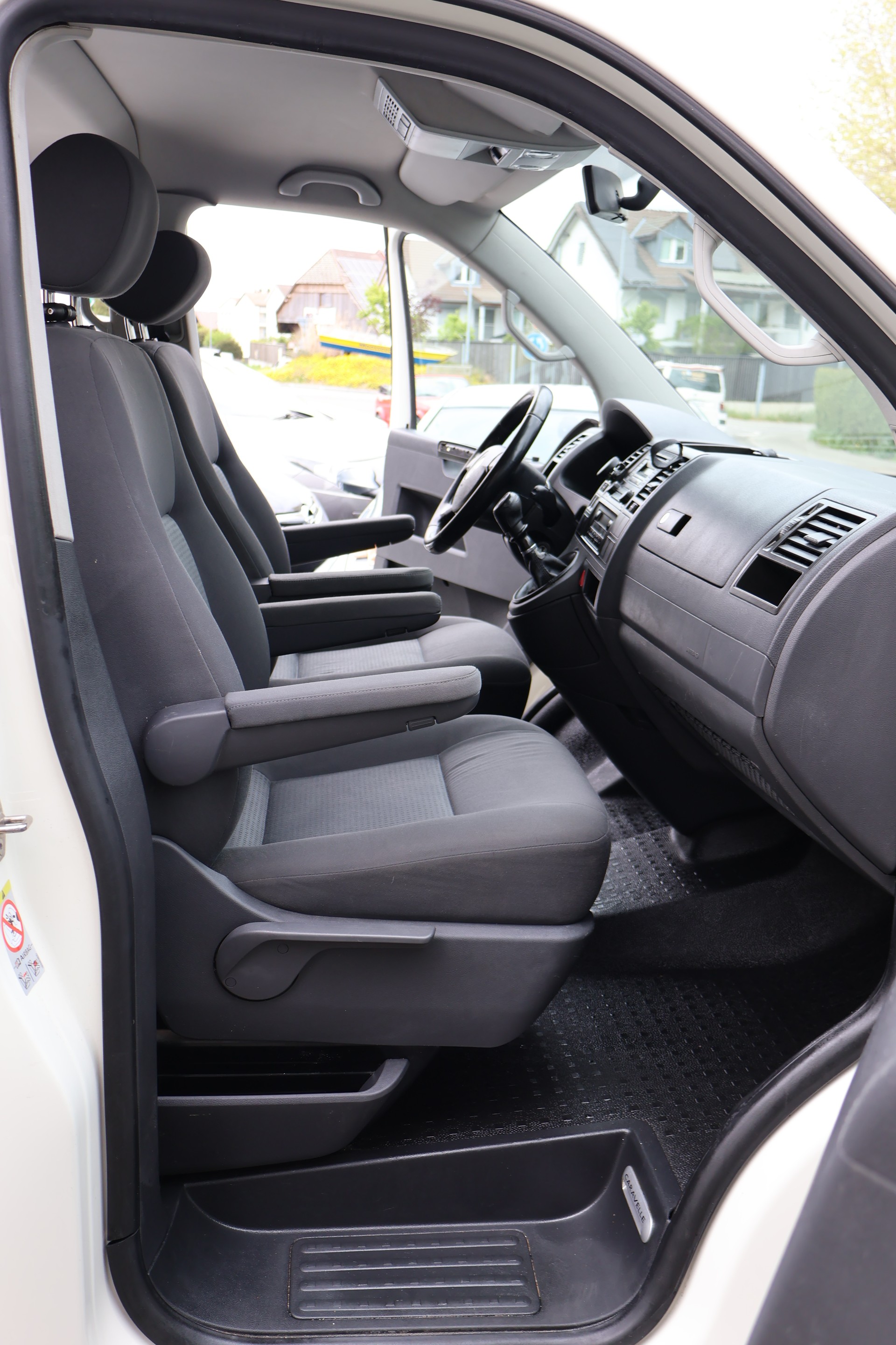 VW T5 Caravelle Comfort 2.5TDI PD 4M-image-13