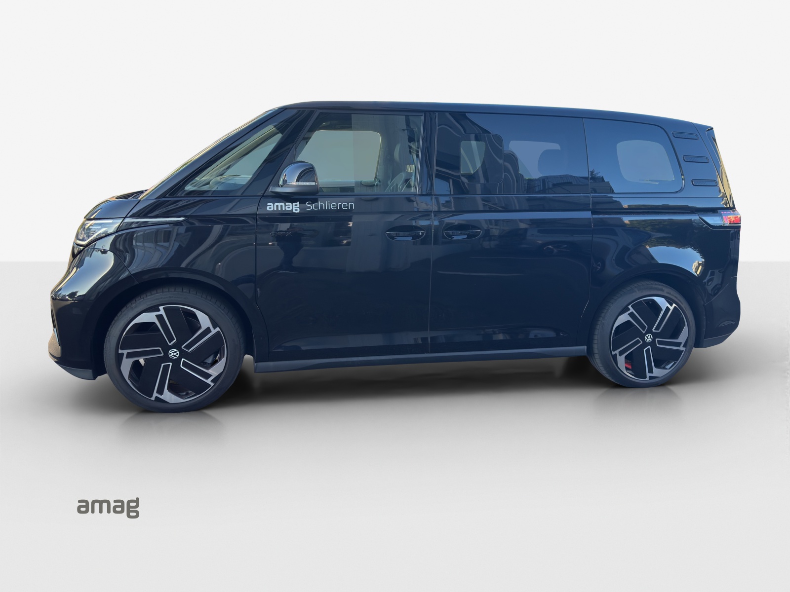 VW ID.Buzz NWB GTX 4 Motion-image-1