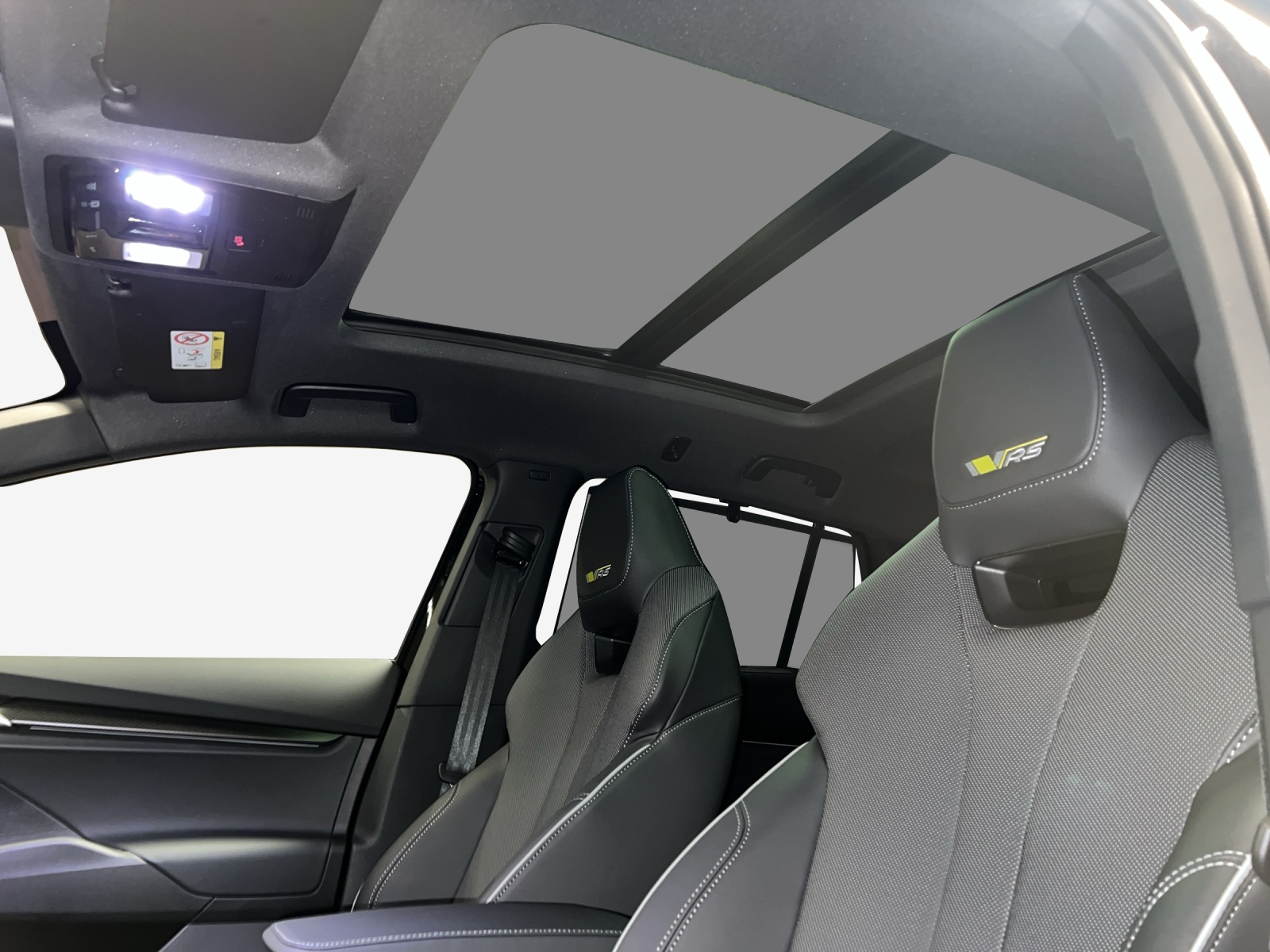 SKODA Enyaq 4x4 RS-image-14