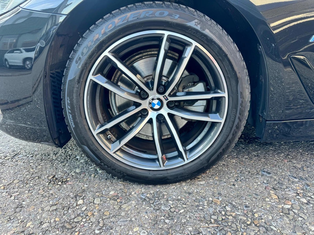 BMW 520d xDrive M- Sport CH FAHRZEUG-image-11
