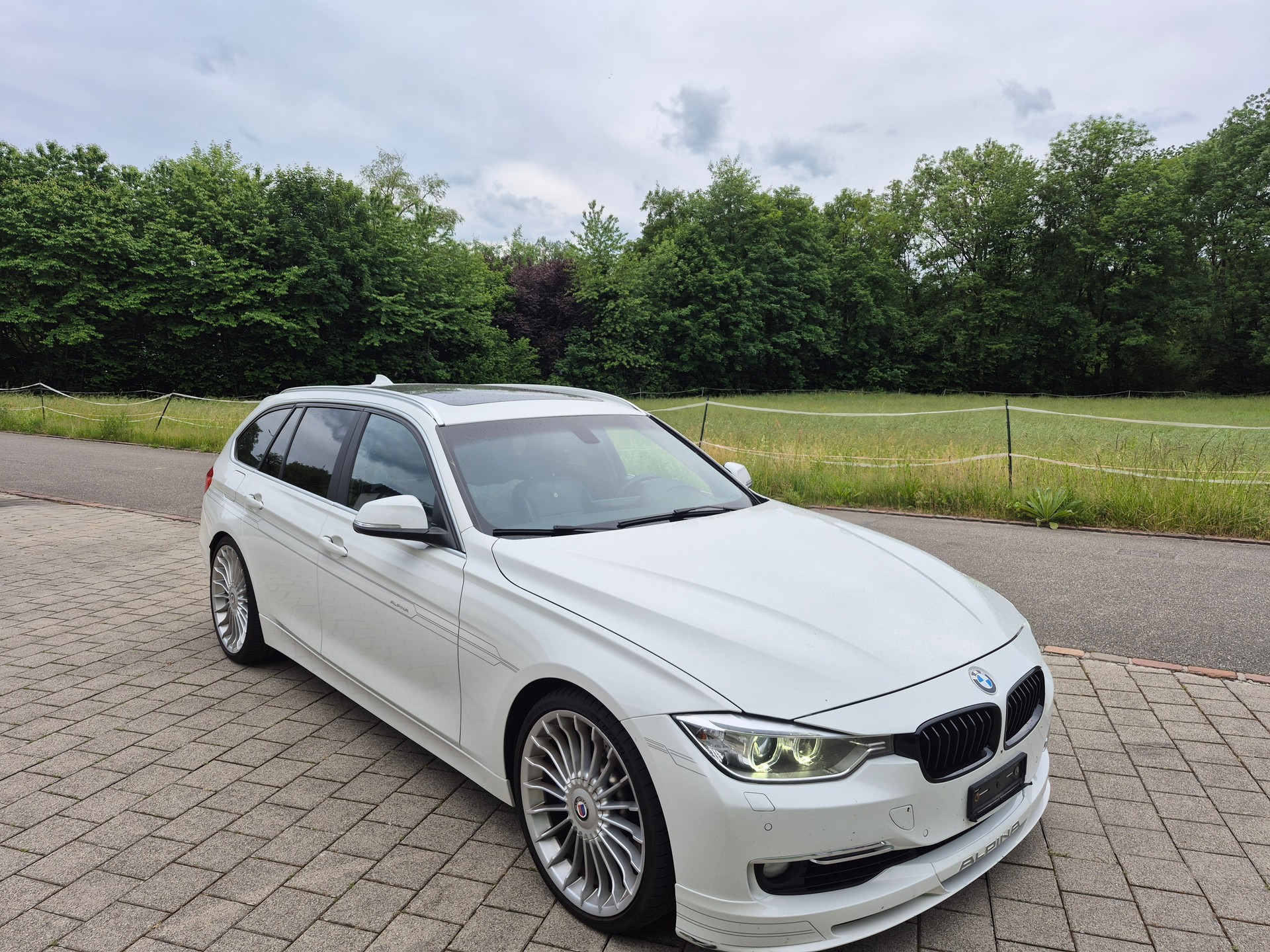 BMW-ALPINA B3 BiTurbo Touring 3.0 xDrive Switch-Tronic-image-2