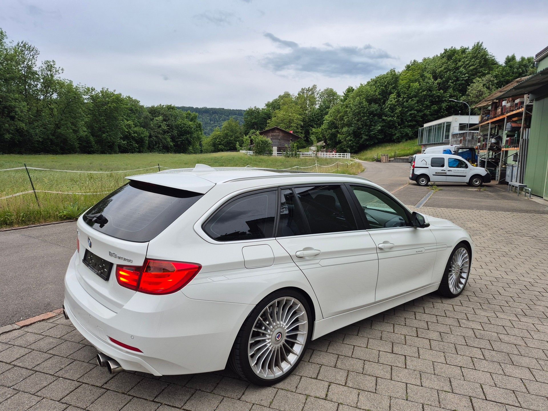 BMW-ALPINA B3 BiTurbo Touring 3.0 xDrive Switch-Tronic-image-6