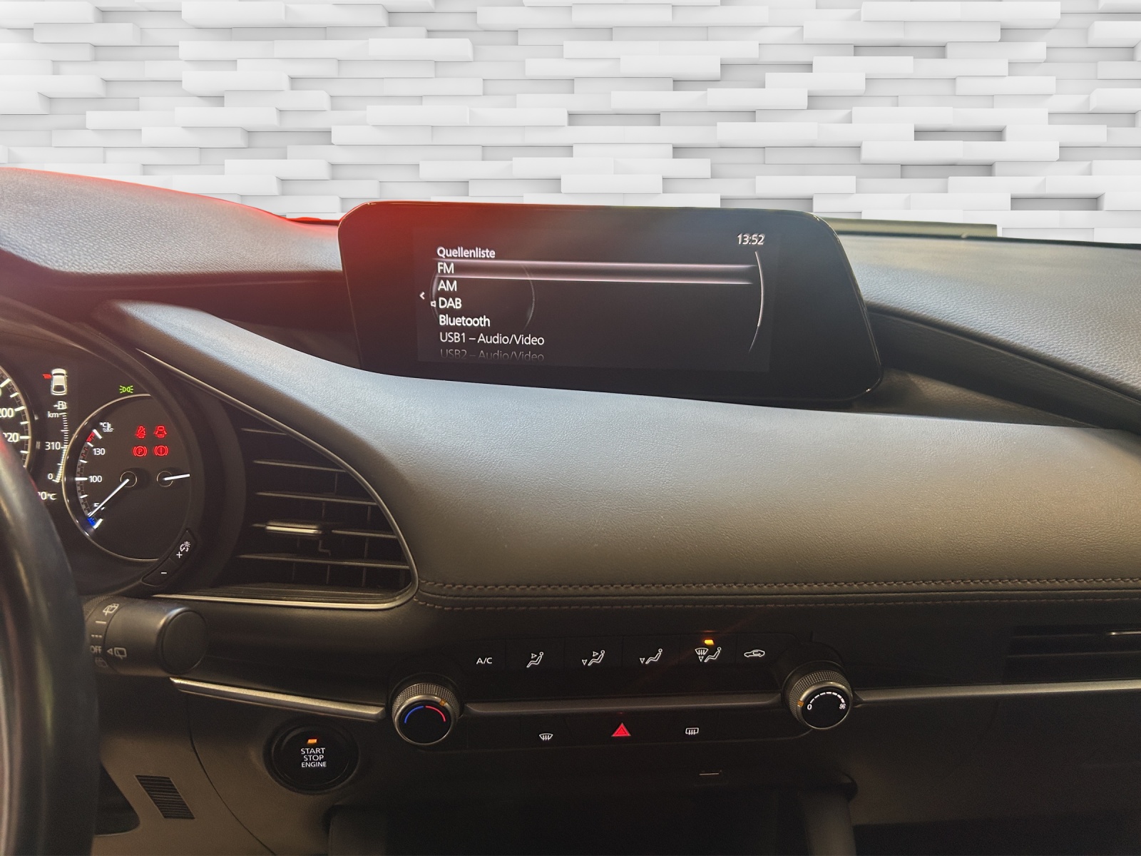 MAZDA 3 Hatchback SKYACTIV-G M Hybrid 122 Ambition-image-12