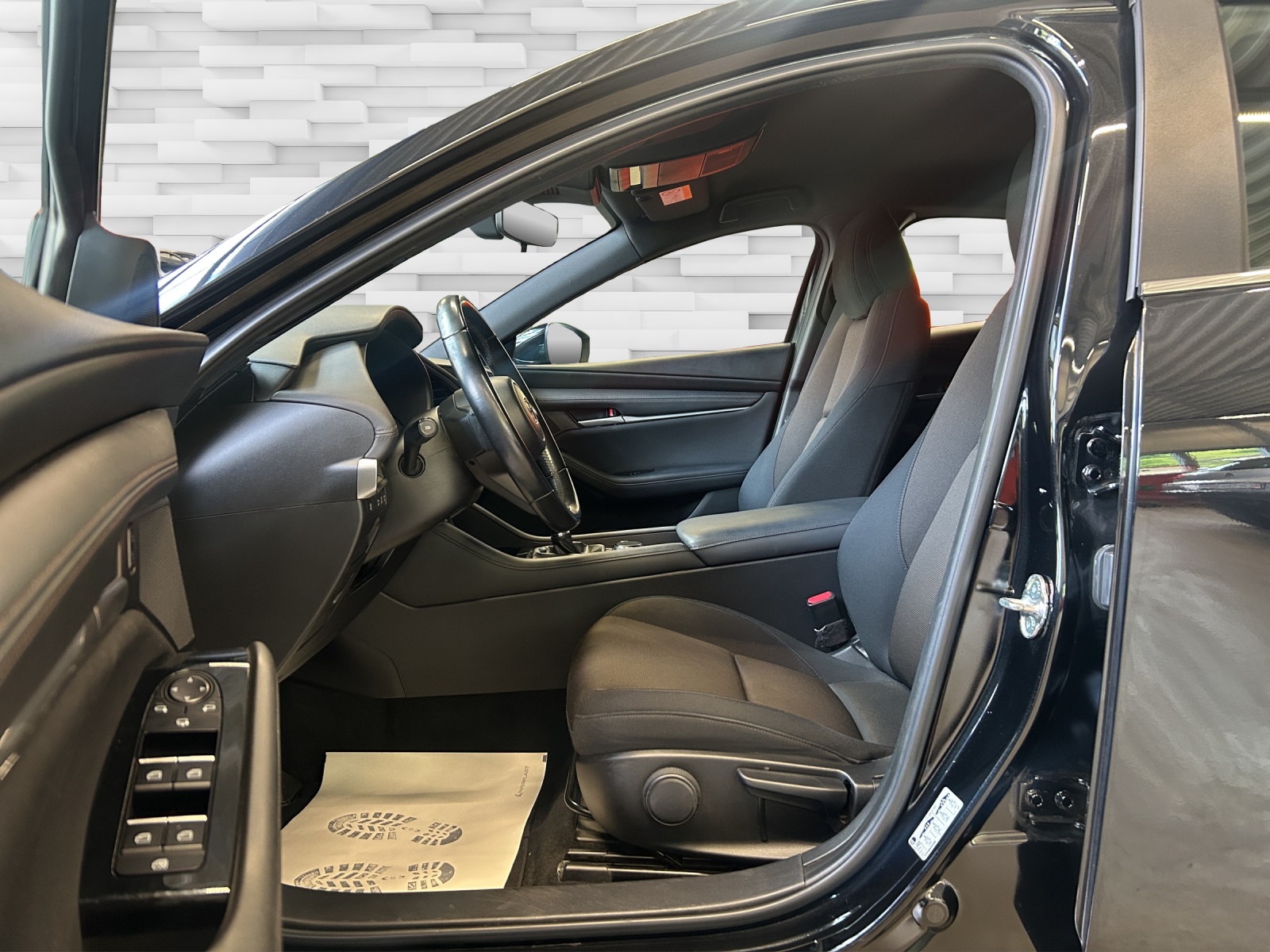 MAZDA 3 Hatchback SKYACTIV-G M Hybrid 122 Ambition-image-6