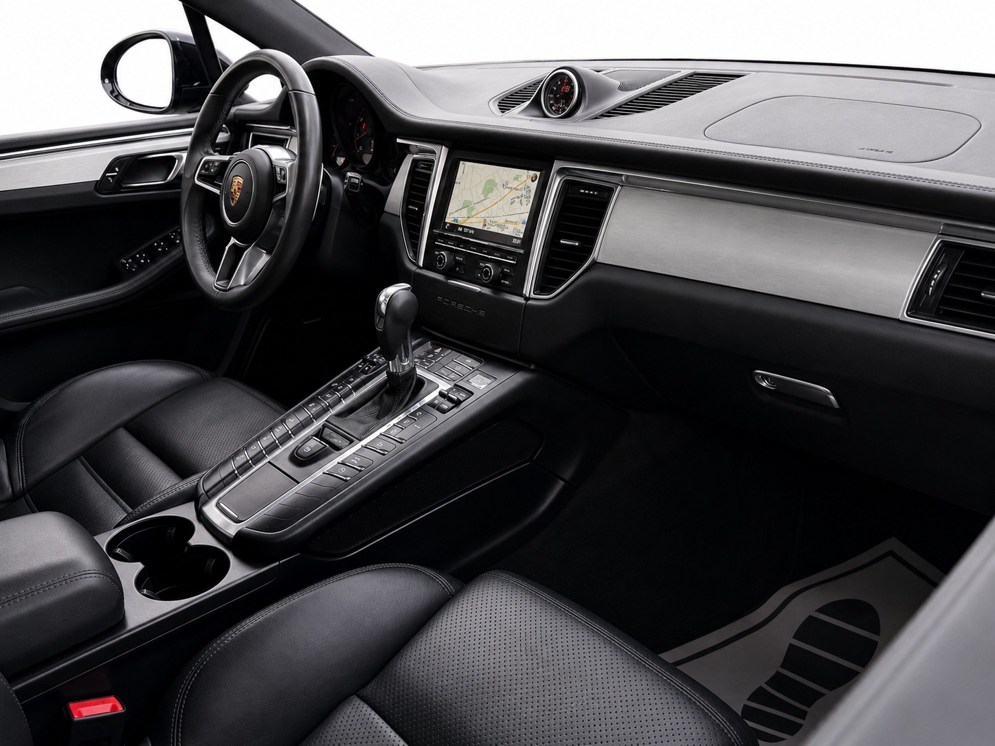 PORSCHE Macan Turbo PDK * Sport Chrono * MFK 29.06.2026 *-image-9