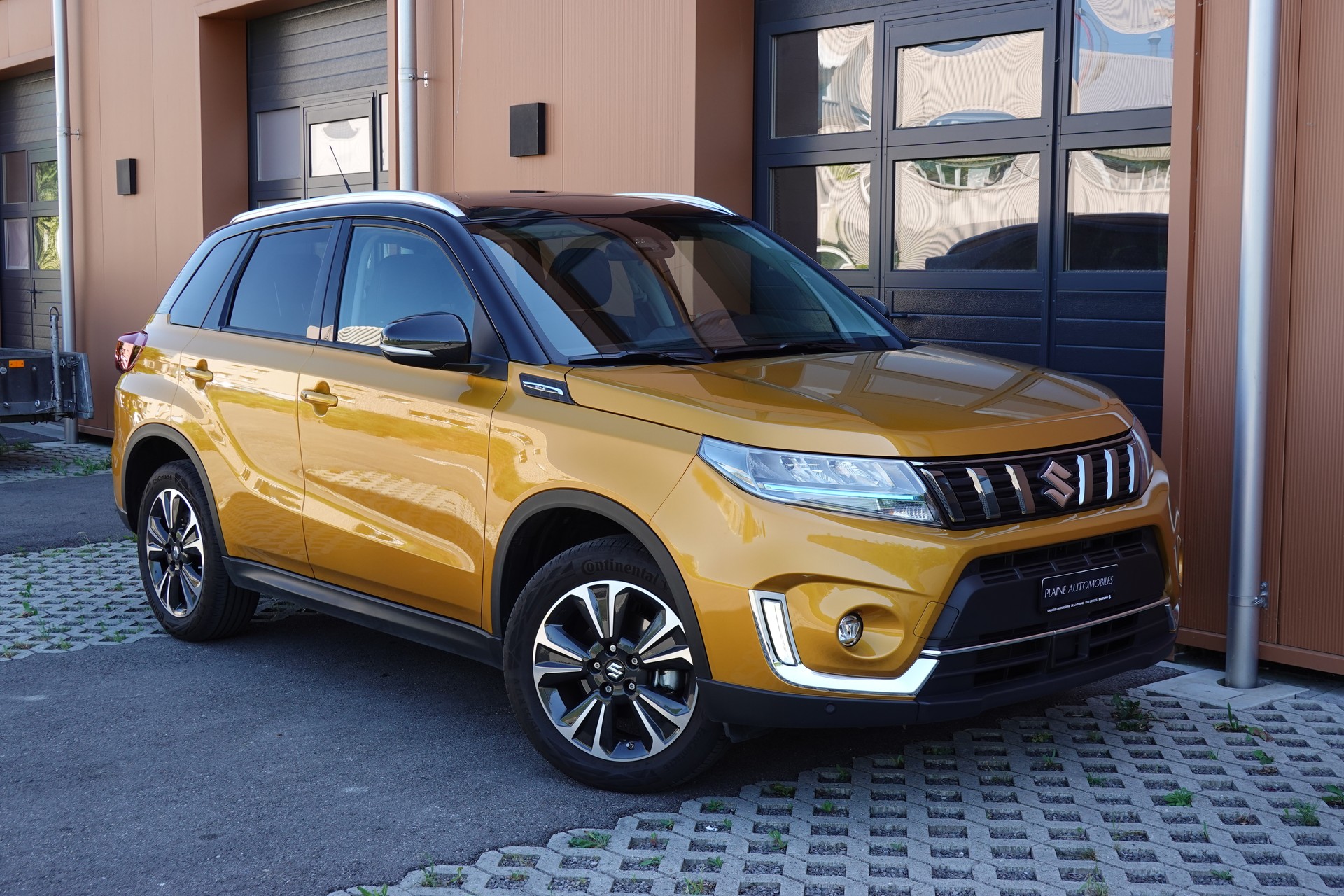 SUZUKI Vitara 1.5 Hybrid Edition 35 Top 4x4 AGS - " Toit Ouvrant * GPS * Caméra * Tempomat Adaptatif * Sièges chauffants "-image-5
