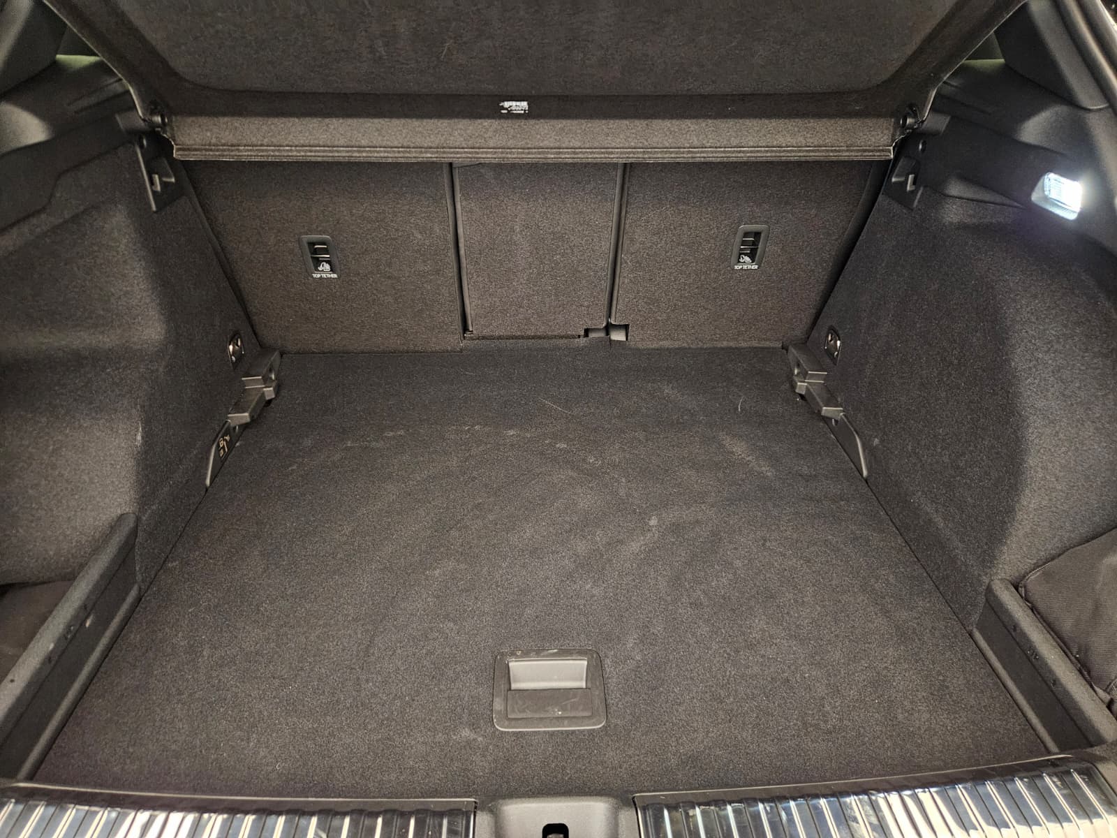 AUDI Q3 SUV 110 kW TFSI S tronic-image-14