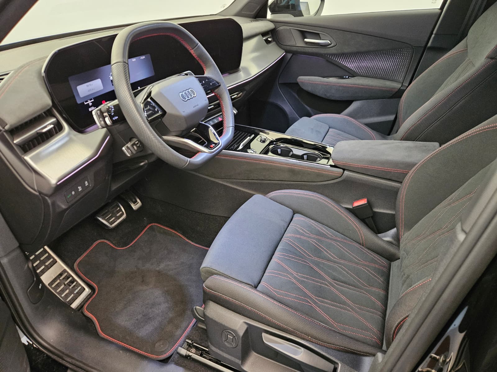 AUDI Q3 SUV 110 kW TFSI S tronic-image-10