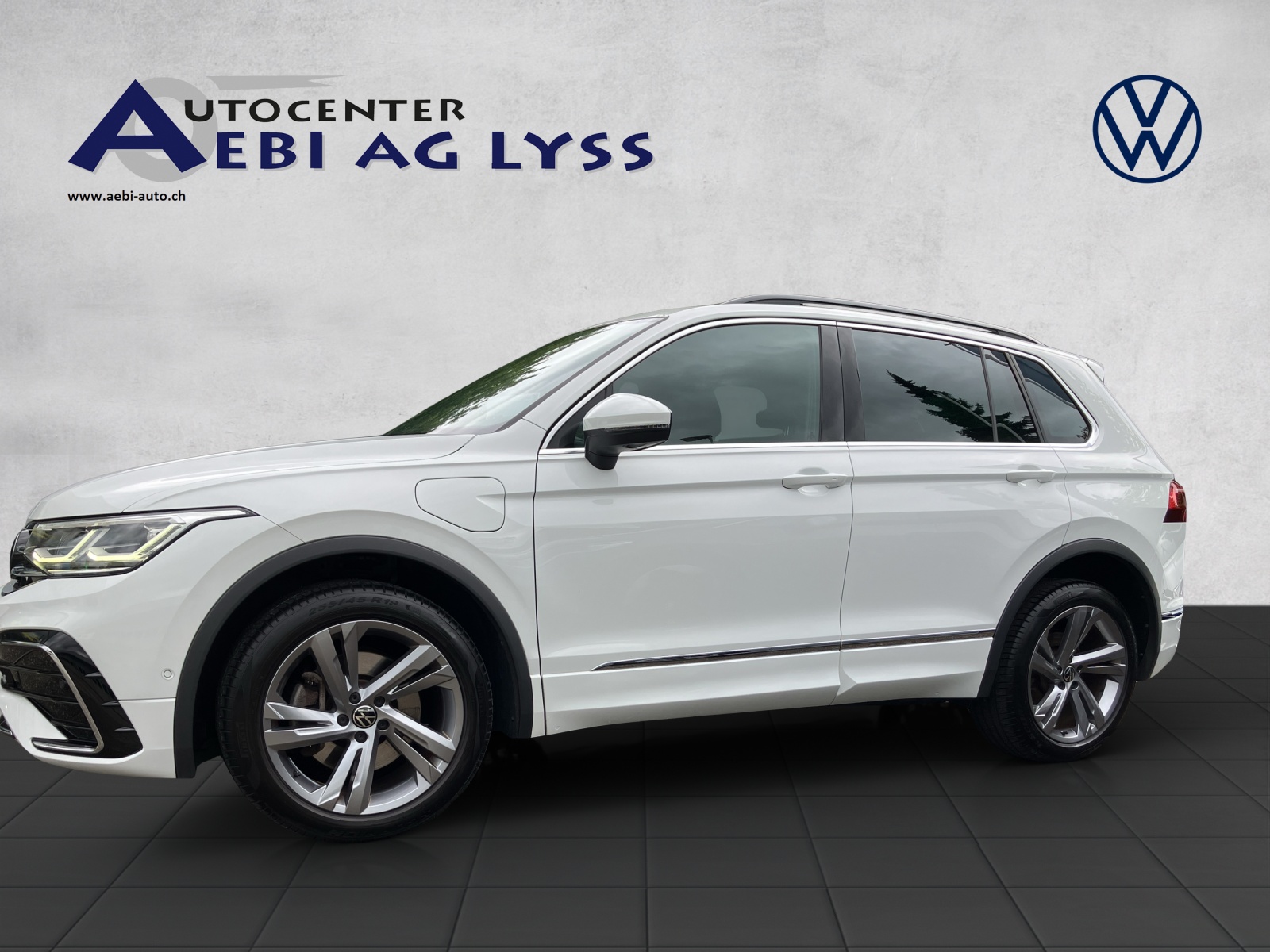 VW Tiguan 1.4TSI PHEV Selection DSG-image-1