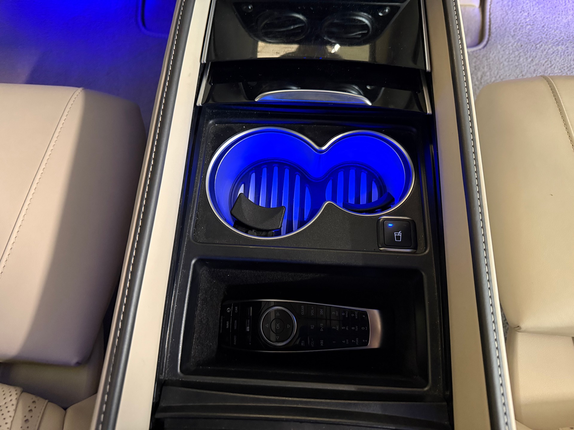 MERCEDES-BENZ S 600 Maybach 7G-Tronic-image-28